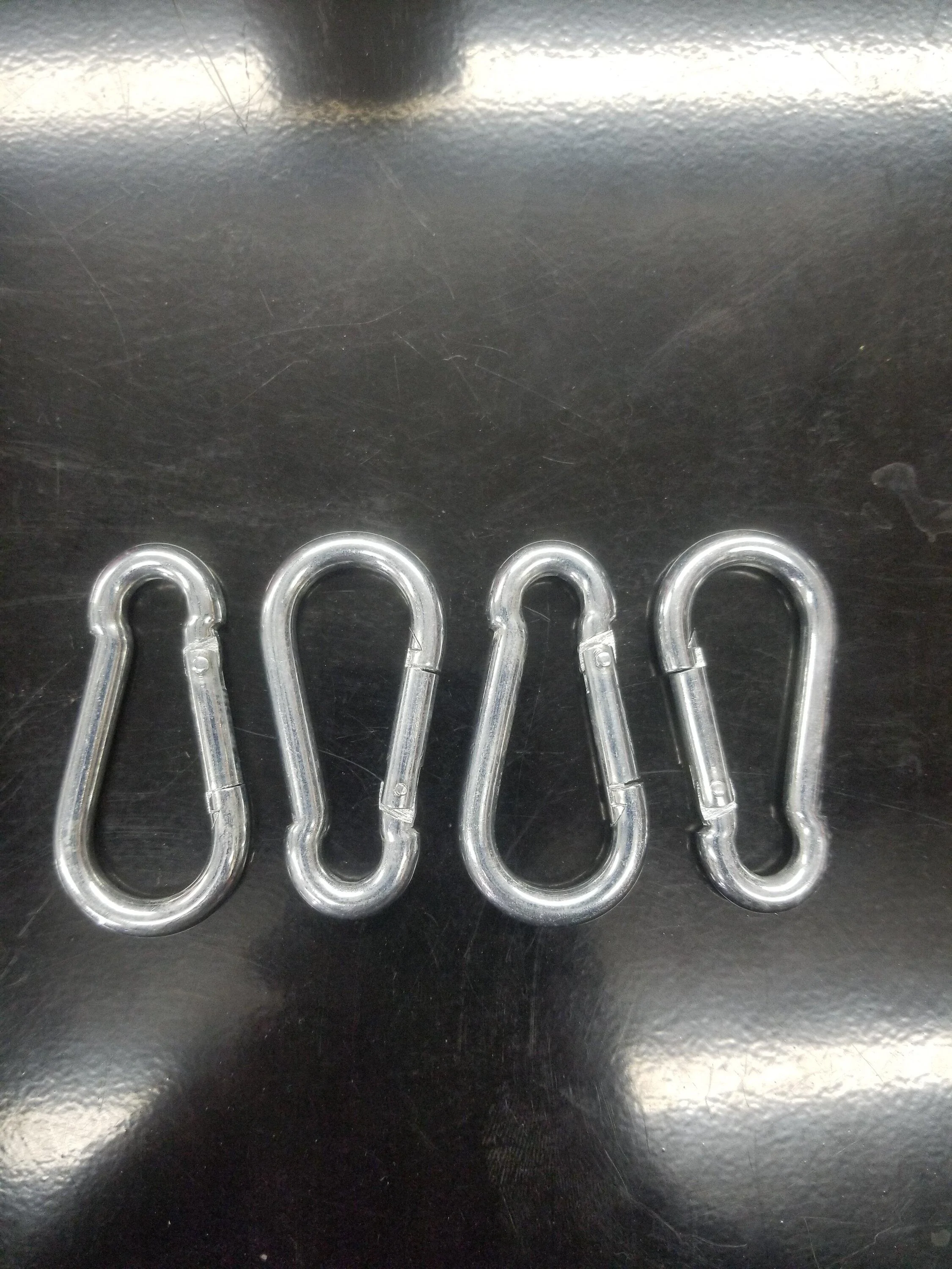 Ford Maverick bed  tiedowns 20230101_124710