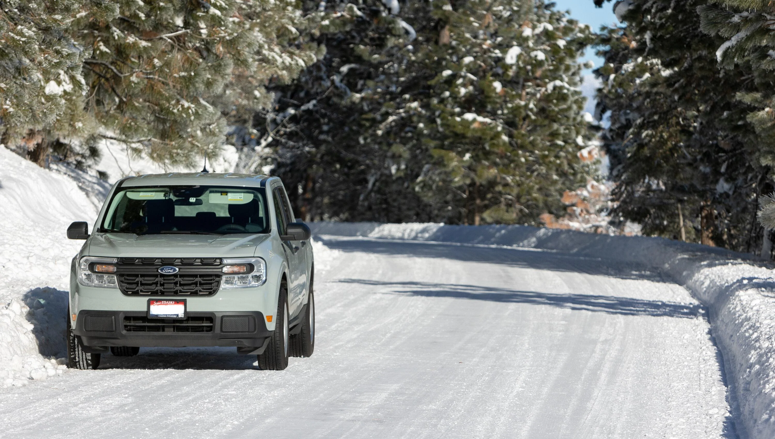 Ford Maverick Stock Hybrid XL in the Snow RBO_6796