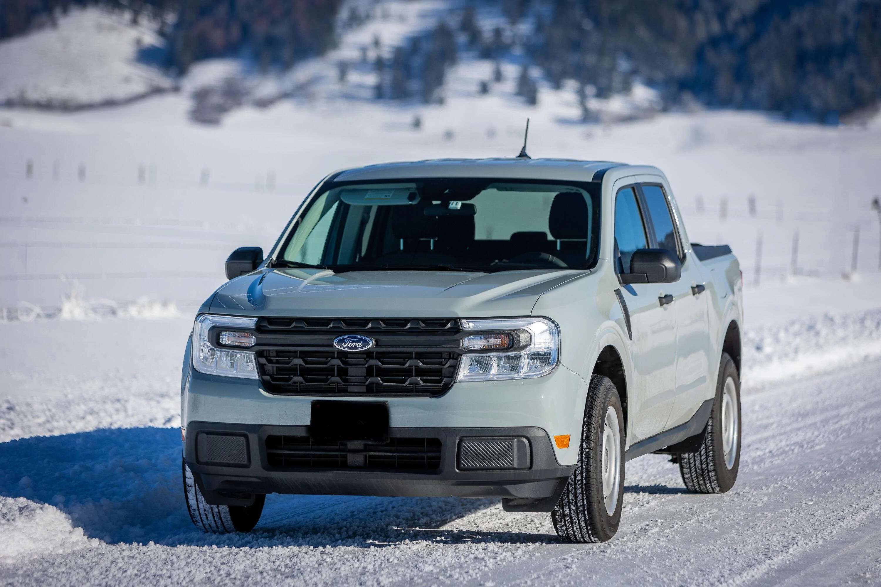 Ford Maverick Stock Hybrid XL in the Snow RBO_6815