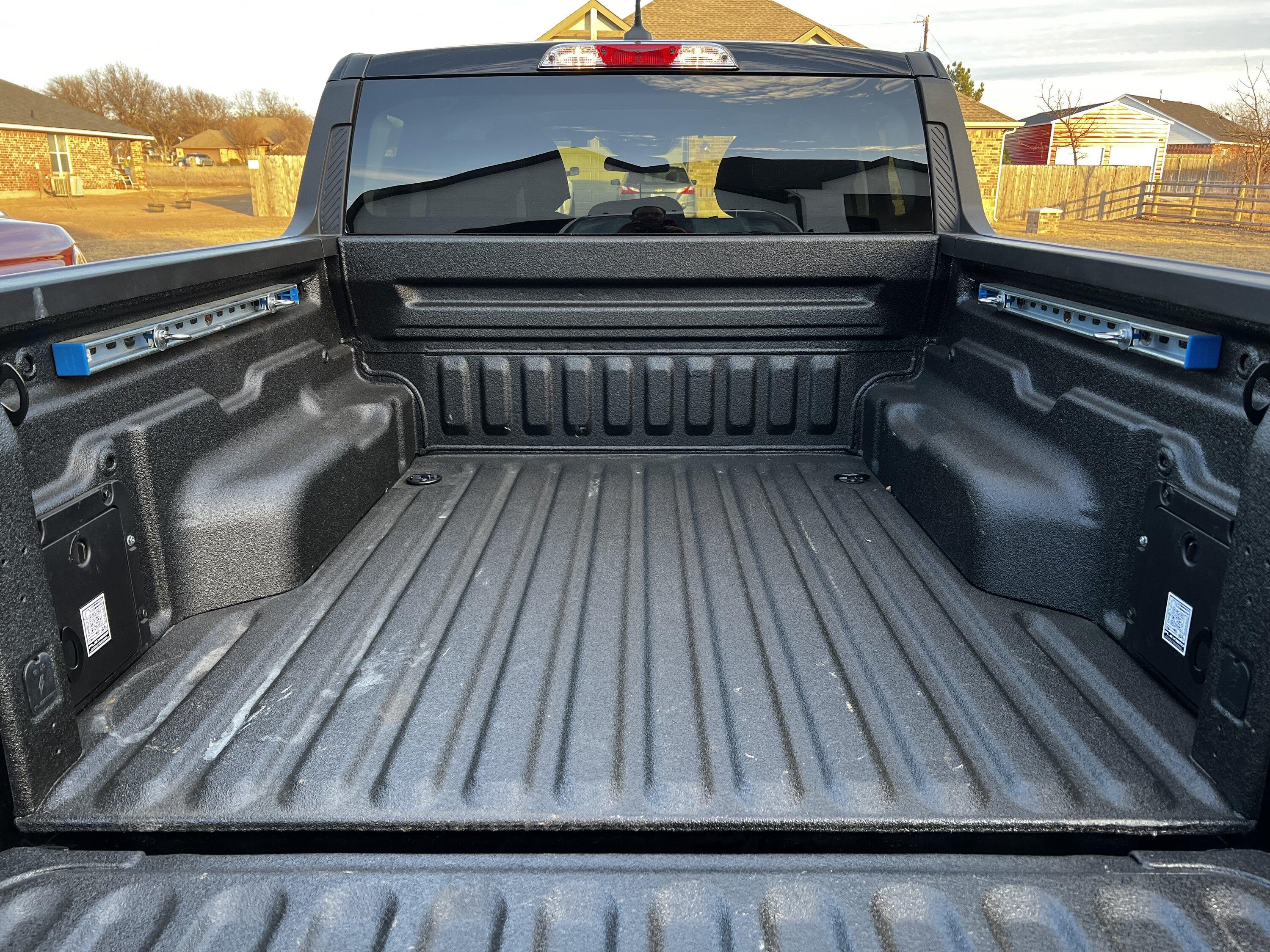 Ford Maverick DIY Tailgate Power Lock using Control/Actuator from Ranger 1D5506CD-9256-4886-A881-647220D384A0