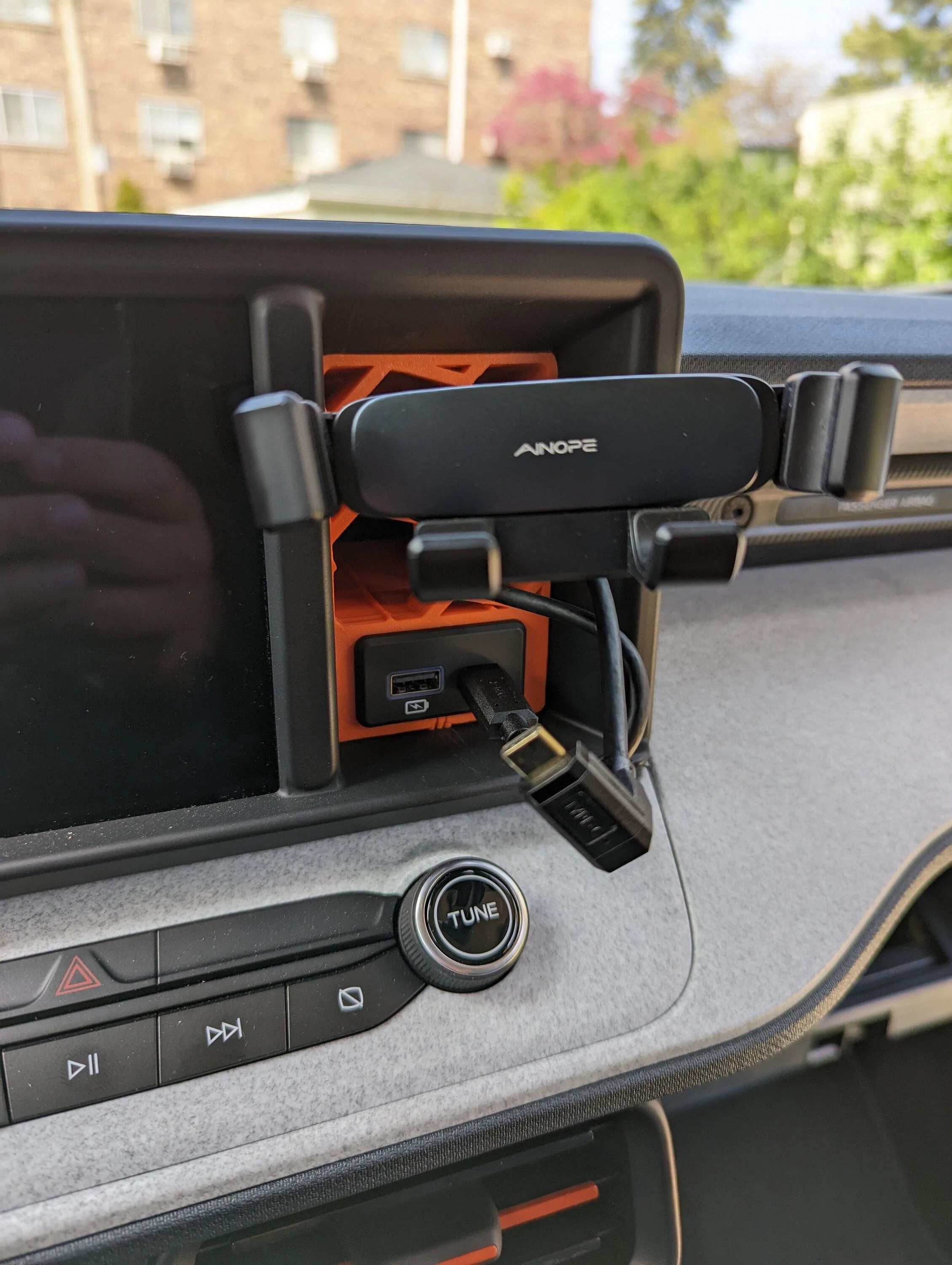 Ford Maverick RAM  Quad Lock phone mount PXL_20220509_191730399