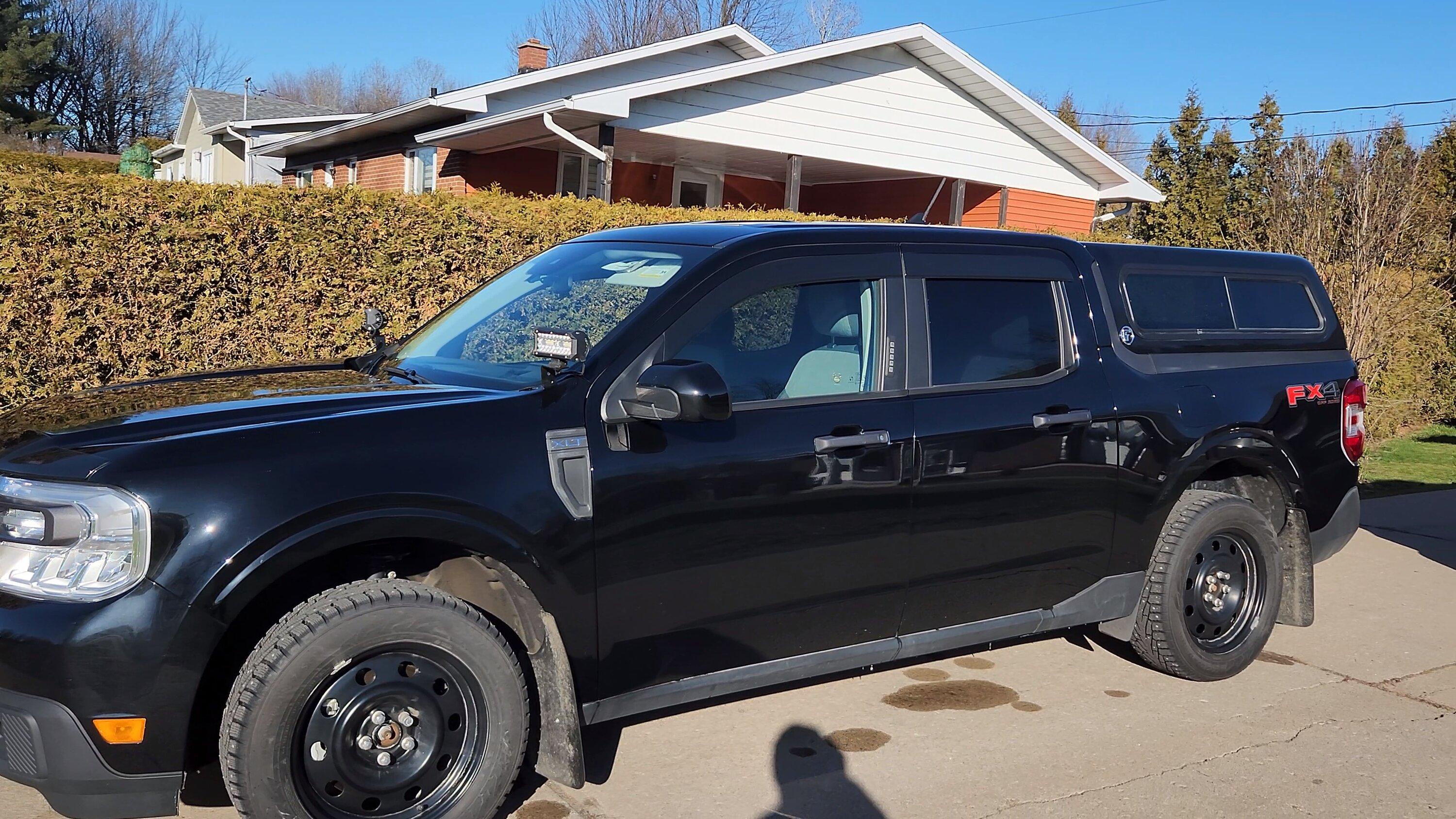 Ford Maverick Fibrobec / ARE flat top canopy on my beautiful black shadow XLT VideoCapture_20221209-194152