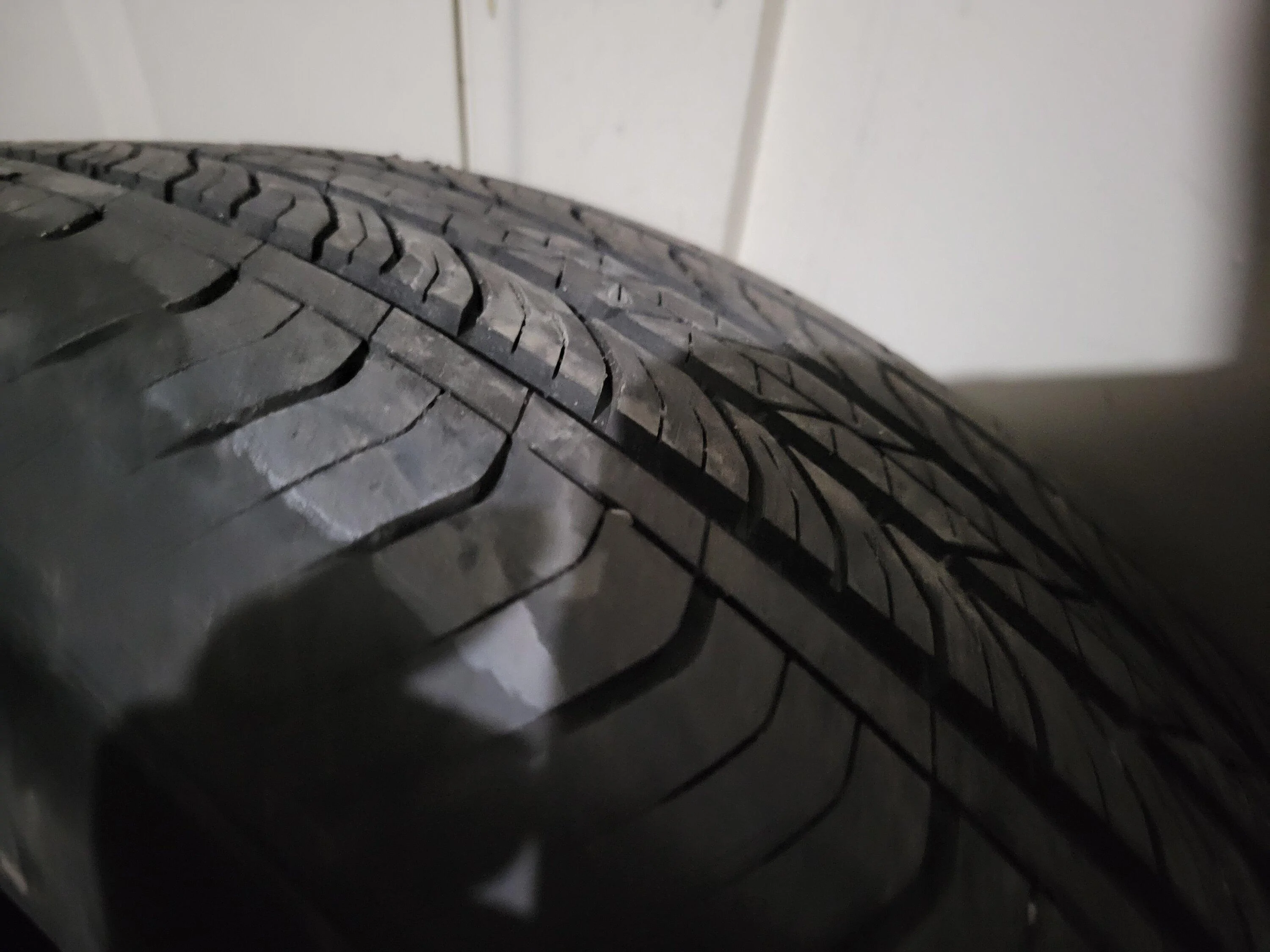 Ford Maverick 225 65 17 new ish tires..only 83 miles 20230105_210138