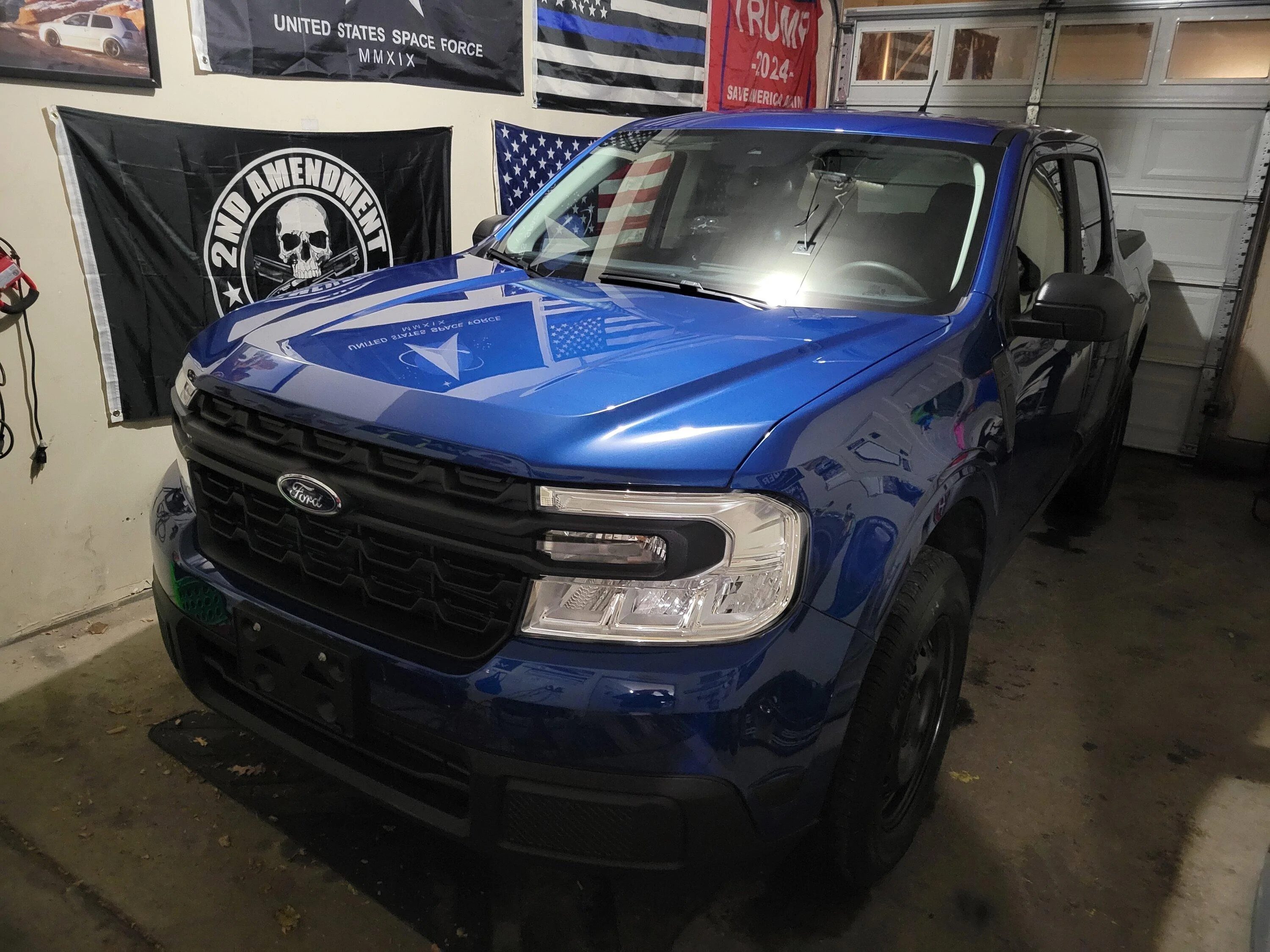 Ford Maverick Atlas blue Live Photos. 2023 20230104_002359