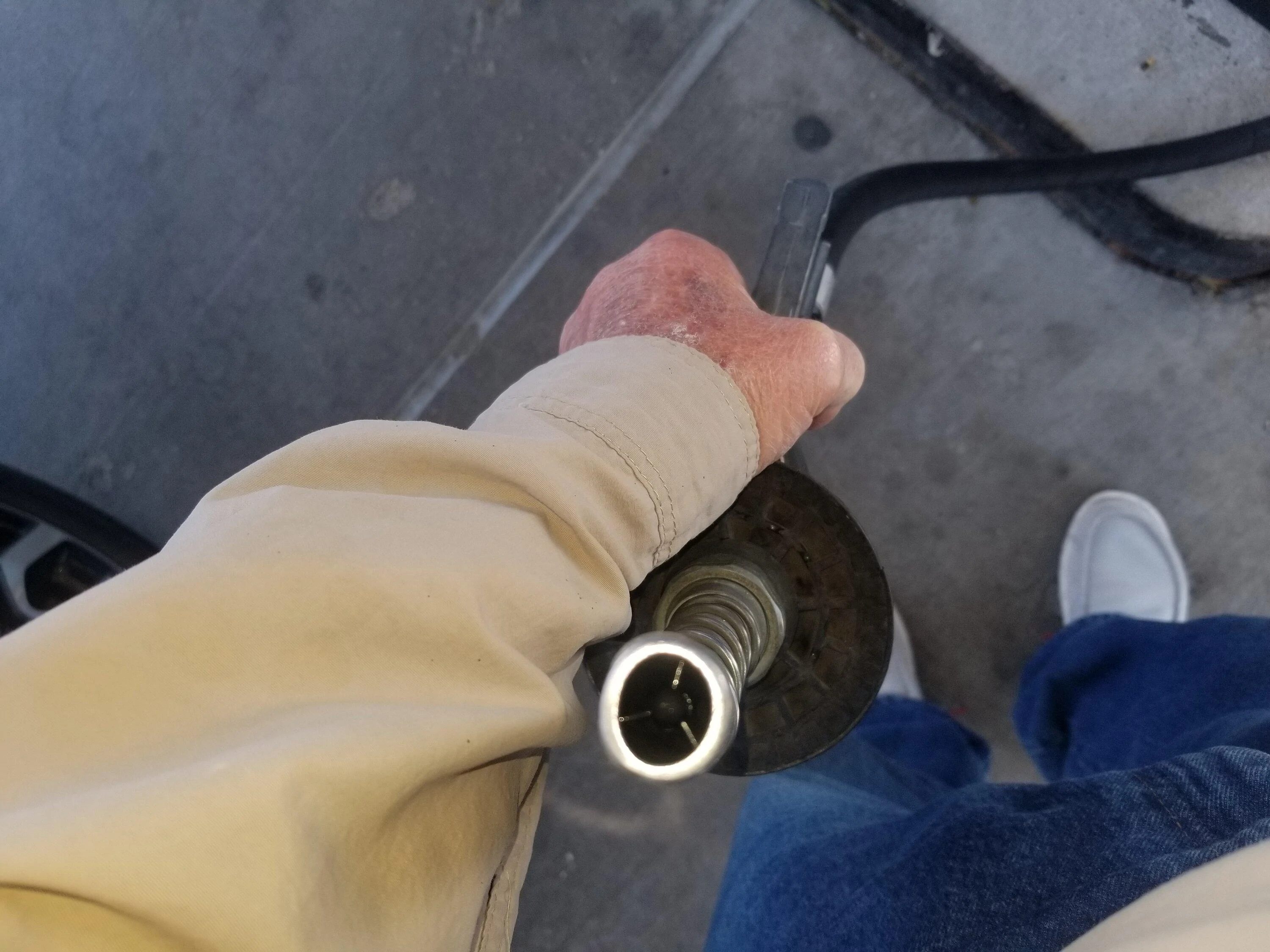 Ford Maverick Capless gas fill problem: 20230110_134601[1]