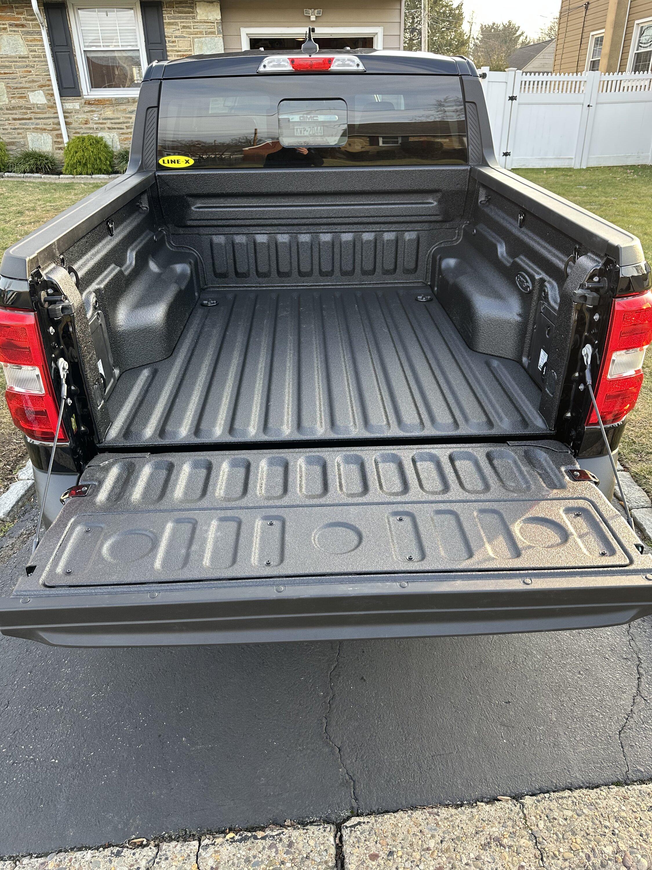 Ford Maverick Mikey’s XLT B5F9D87F-370F-4BD1-B949-B2D4206E659A