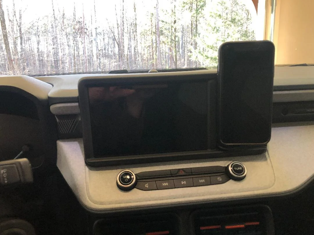 Ford Maverick 🙋‍♂️ What did you do TO / WITH your Maverick today? Phone cable 5