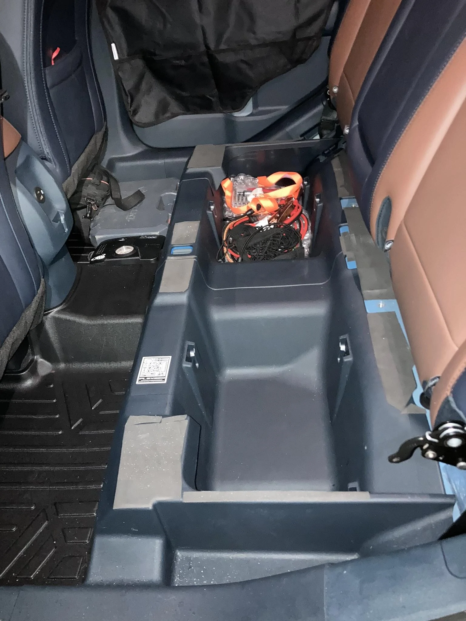 Ford Maverick Another rear seat removal - tips & photos IMG_2160