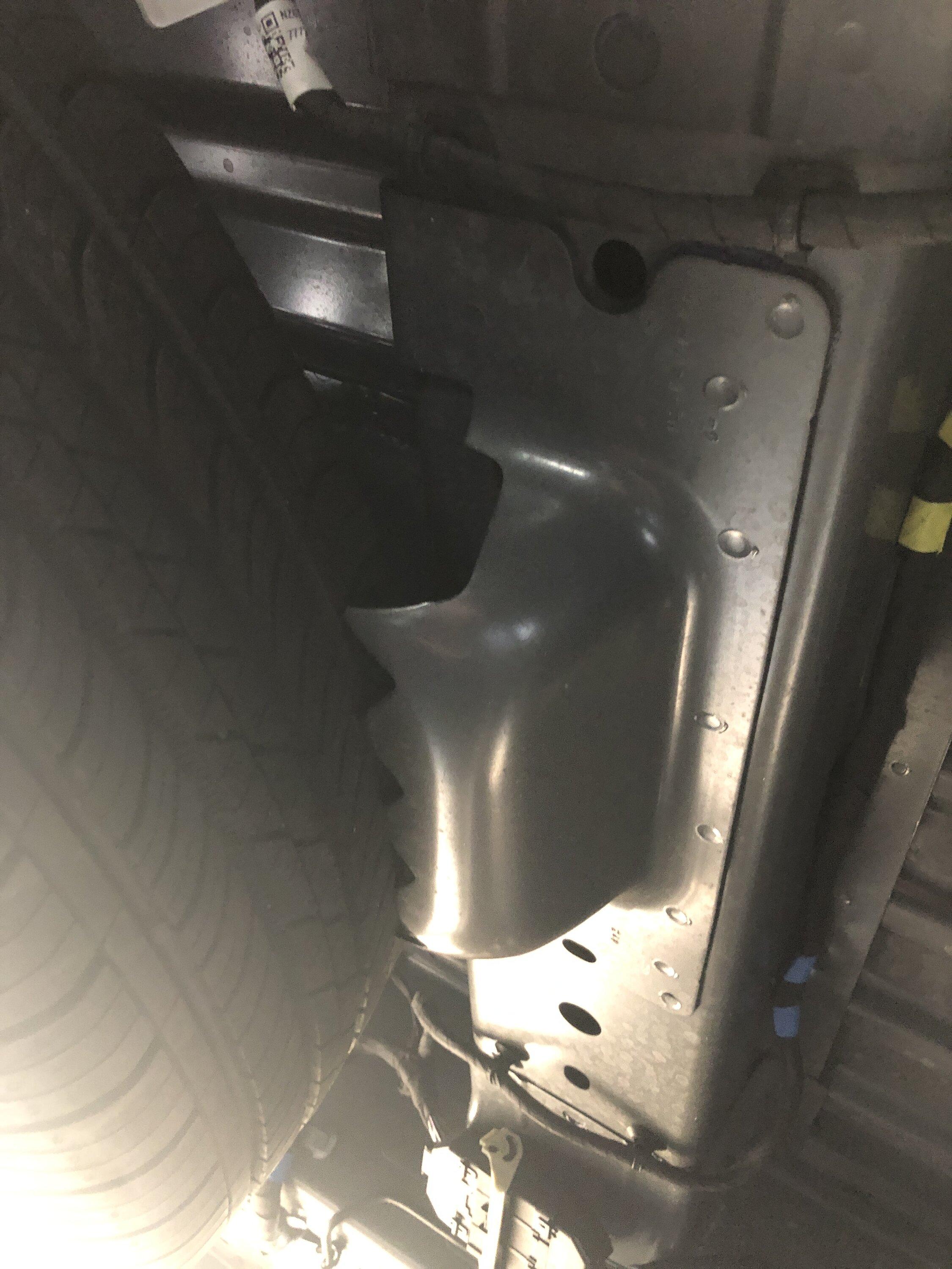 Ford Maverick Confirmed. Steelie as full size spare does fit F5093A33-C435-4E6C-93AB-6E4F2709DB6F