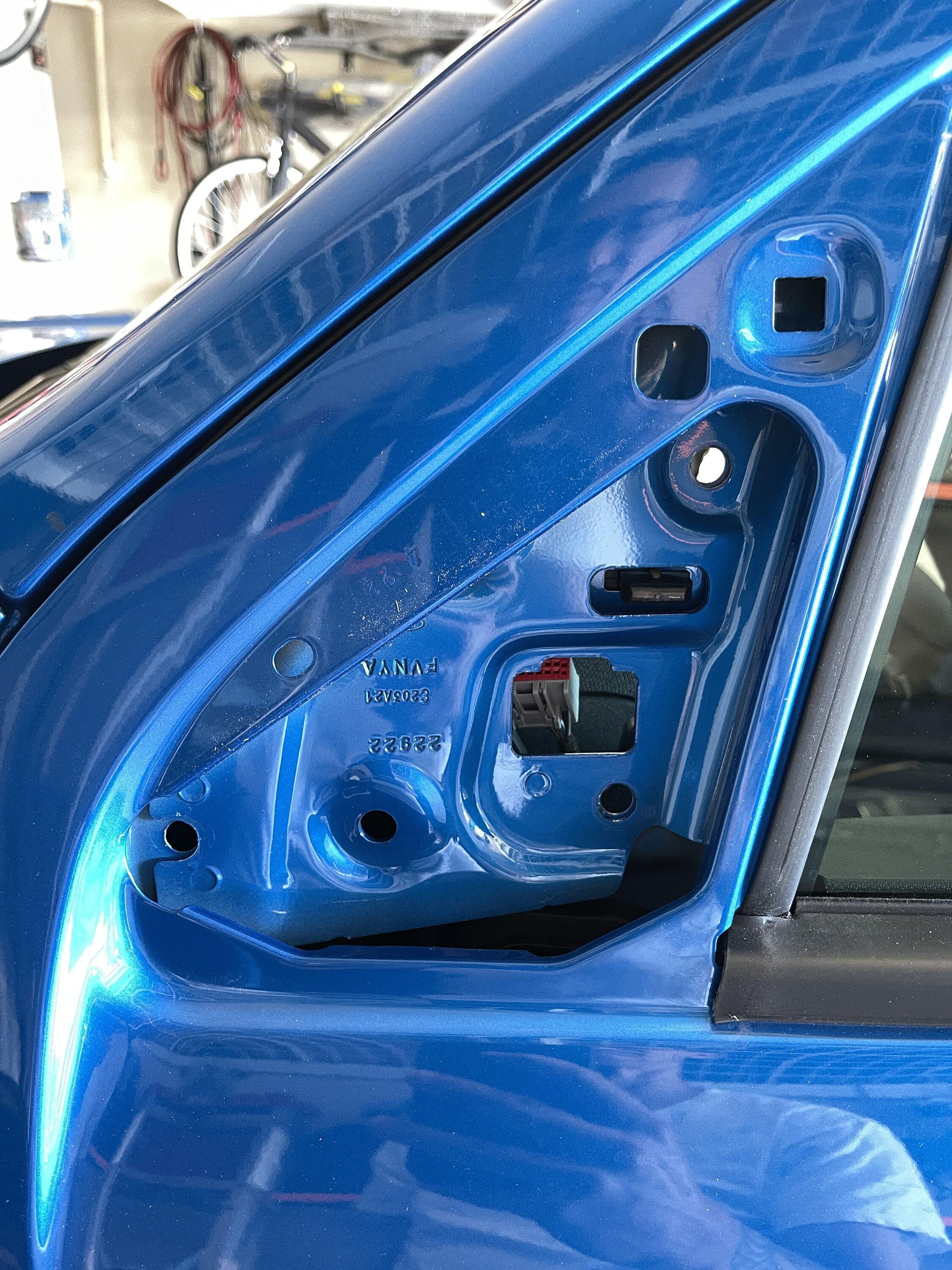Ford Maverick 2022 Maverick Left Side Mirror Removal Replacement - DIY video 1815B8D7-8282-4703-B9AF-0575685482E3
