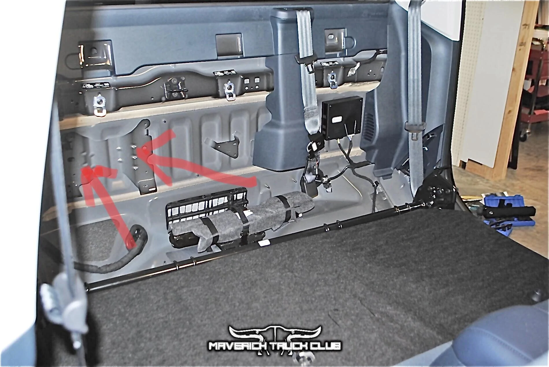 Ford Maverick Backseat rattle 61BB3164-8E9C-407D-BBFF-09BD8F3BDE9B