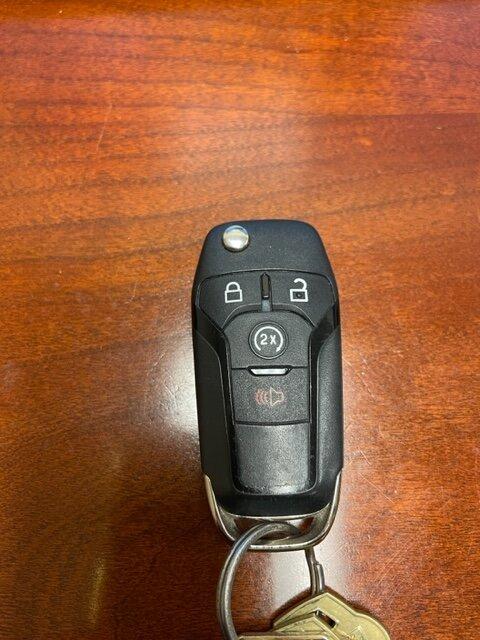 Ford Maverick Both keys functional..... IMG_0687