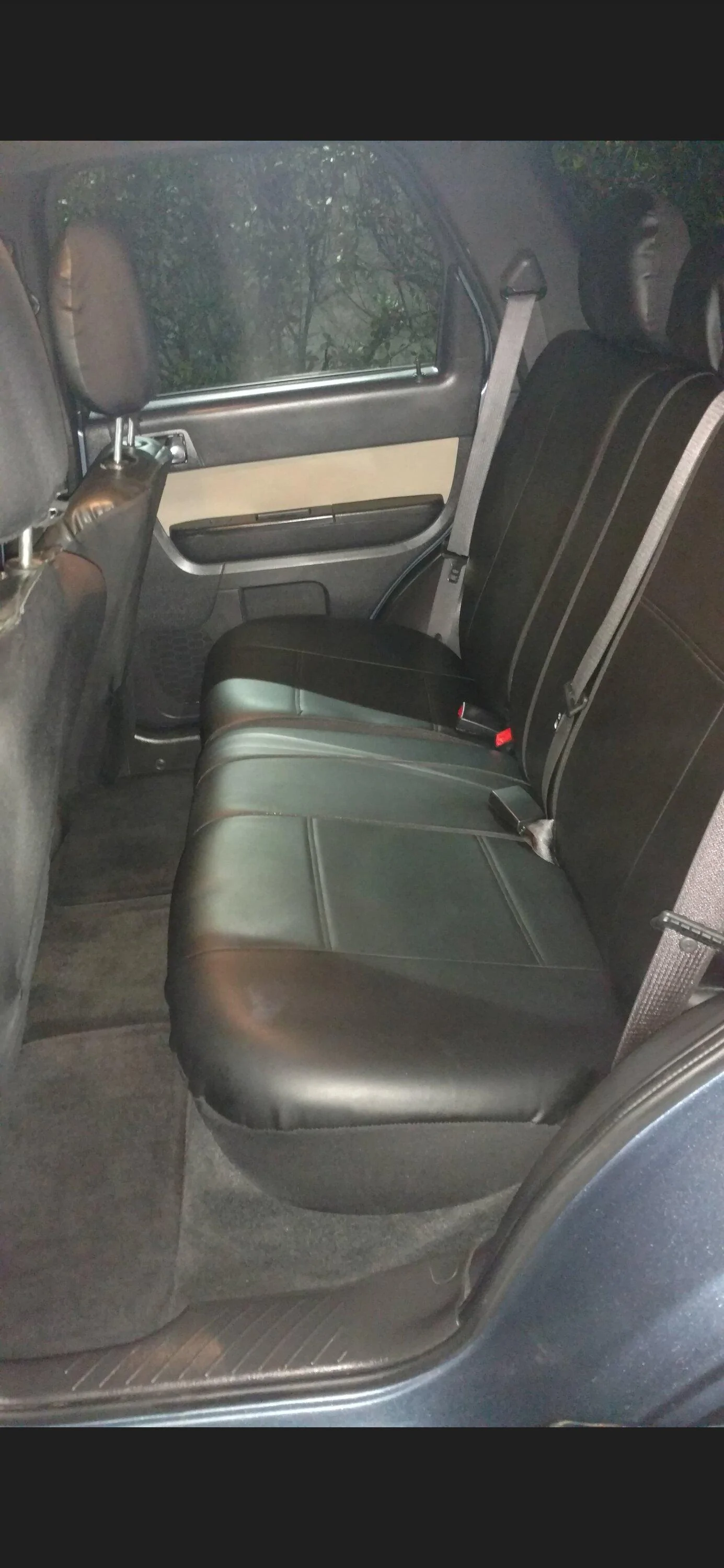 Ford Maverick Katzkins installed on XLT Lux seats Screenshot_20230118-131105