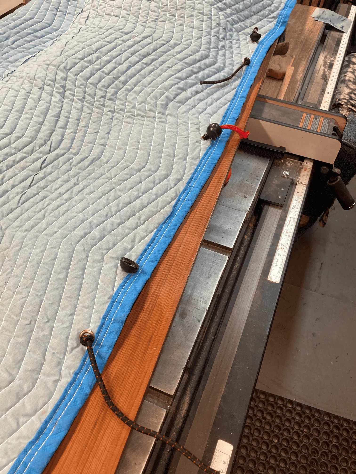 Ford Maverick Another rear seat removal - tips & photos 1674176385717