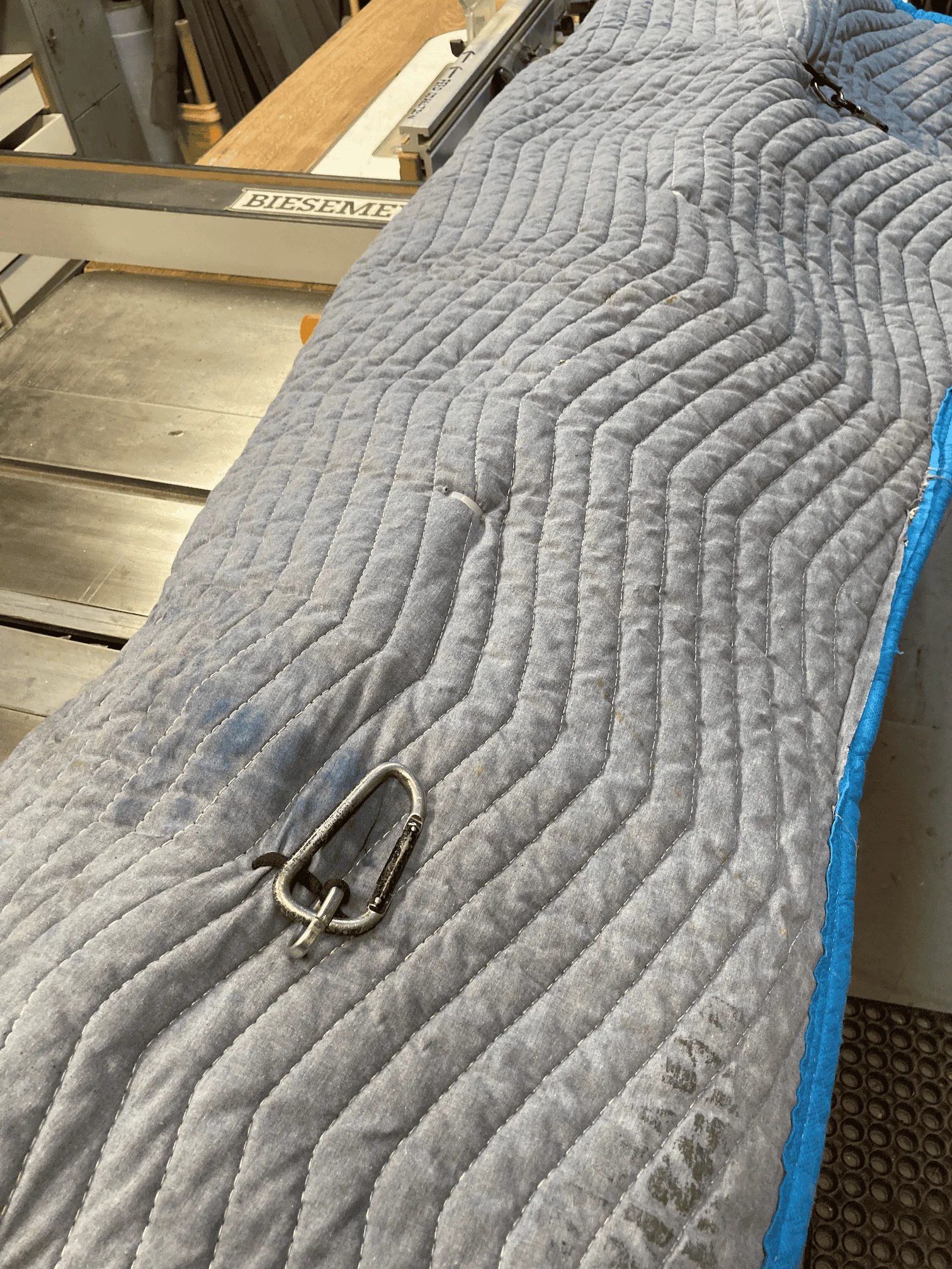 Ford Maverick Another rear seat removal - tips & photos 1674176780947