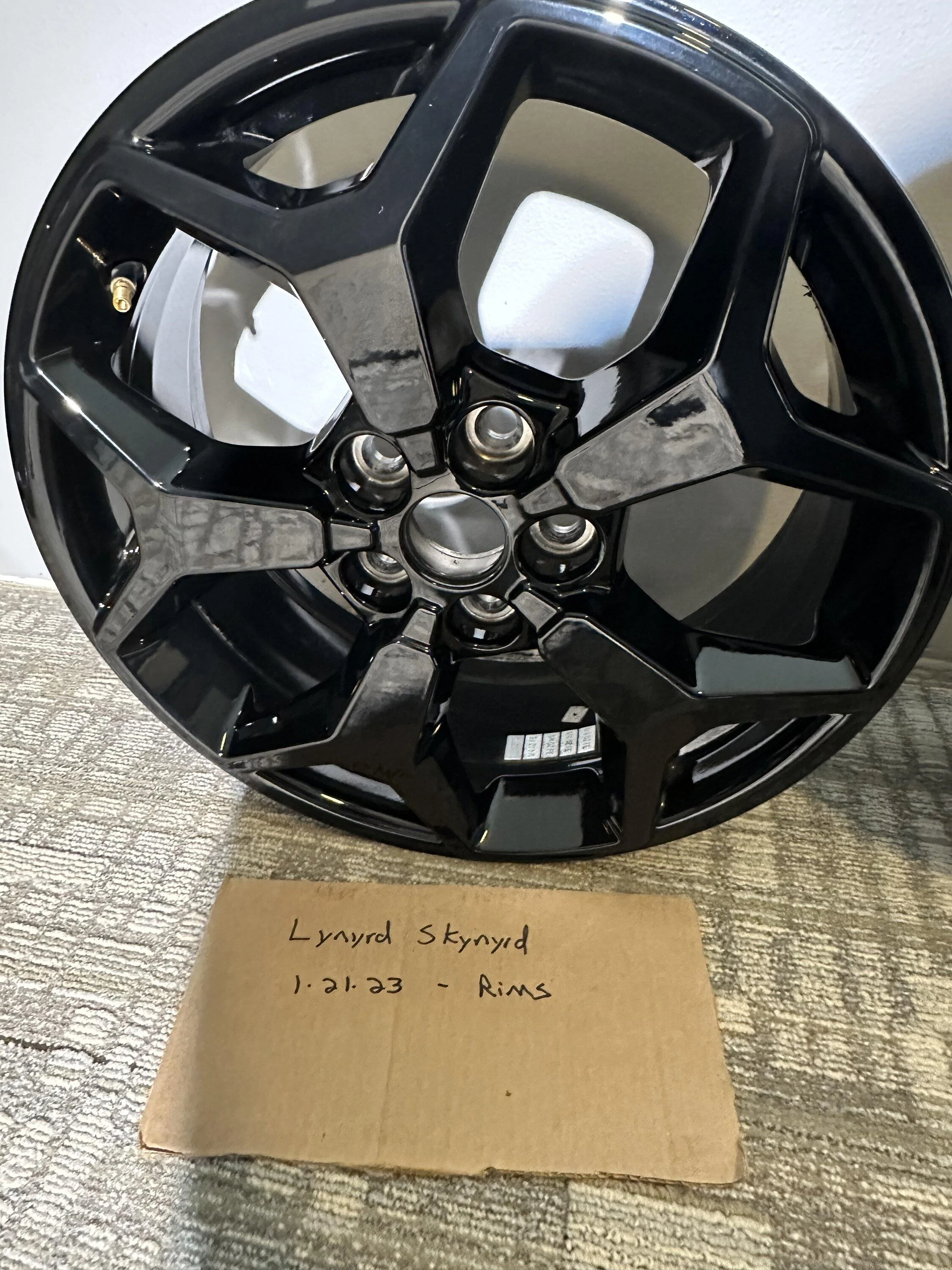 Ford Maverick Black FX4 rims -Sold IMG_1822