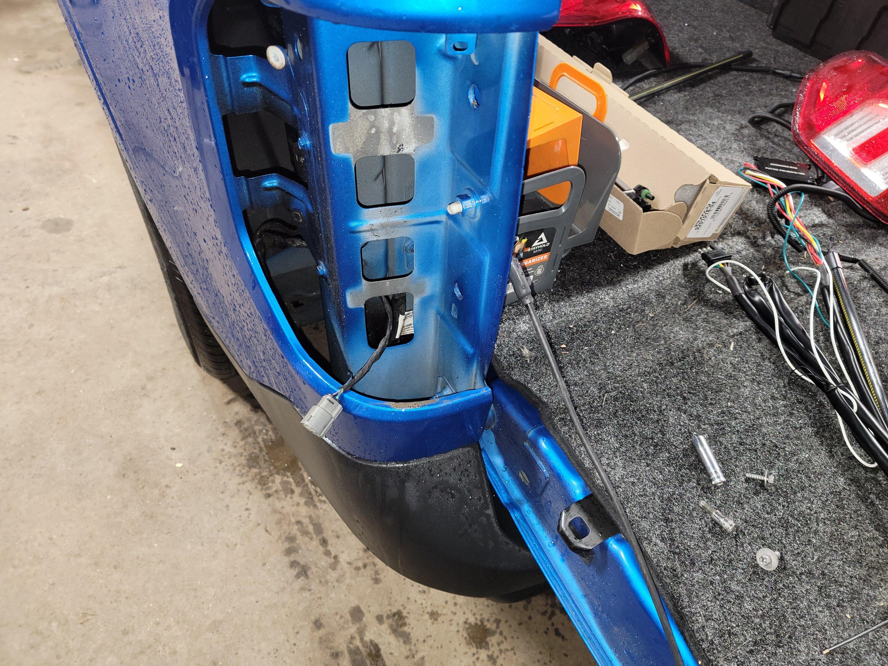 Ford Maverick Tailgate Light Bar Possible Solution 20230123_081603