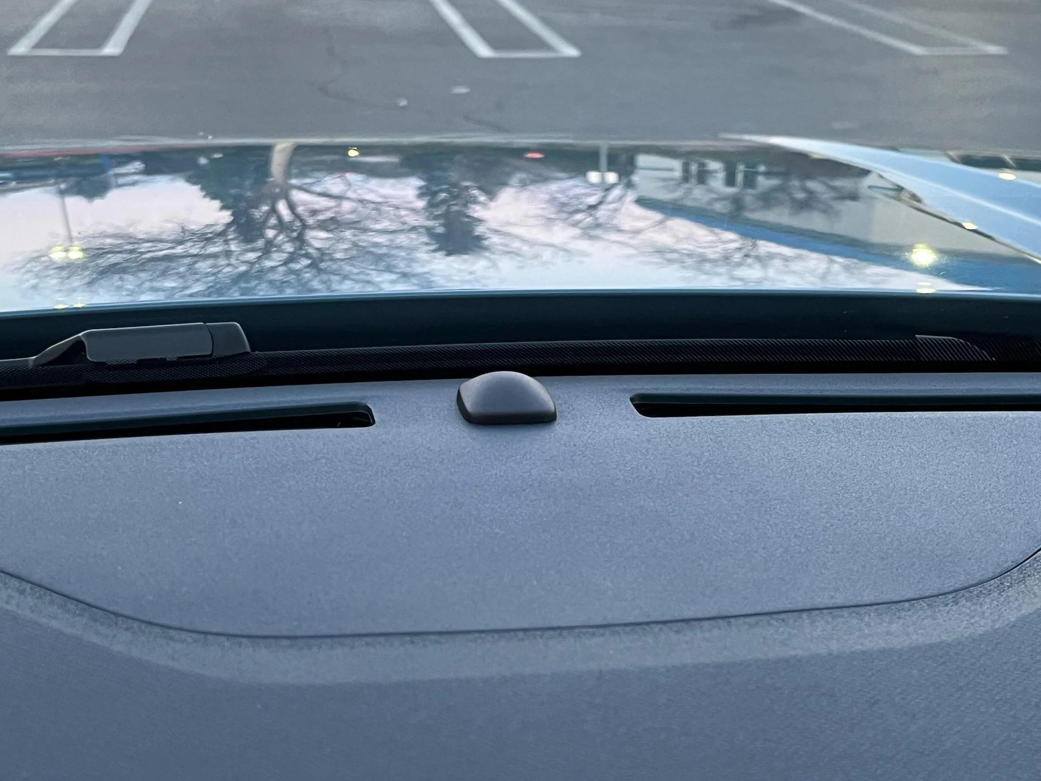 Ford Maverick Nub on dash? nu