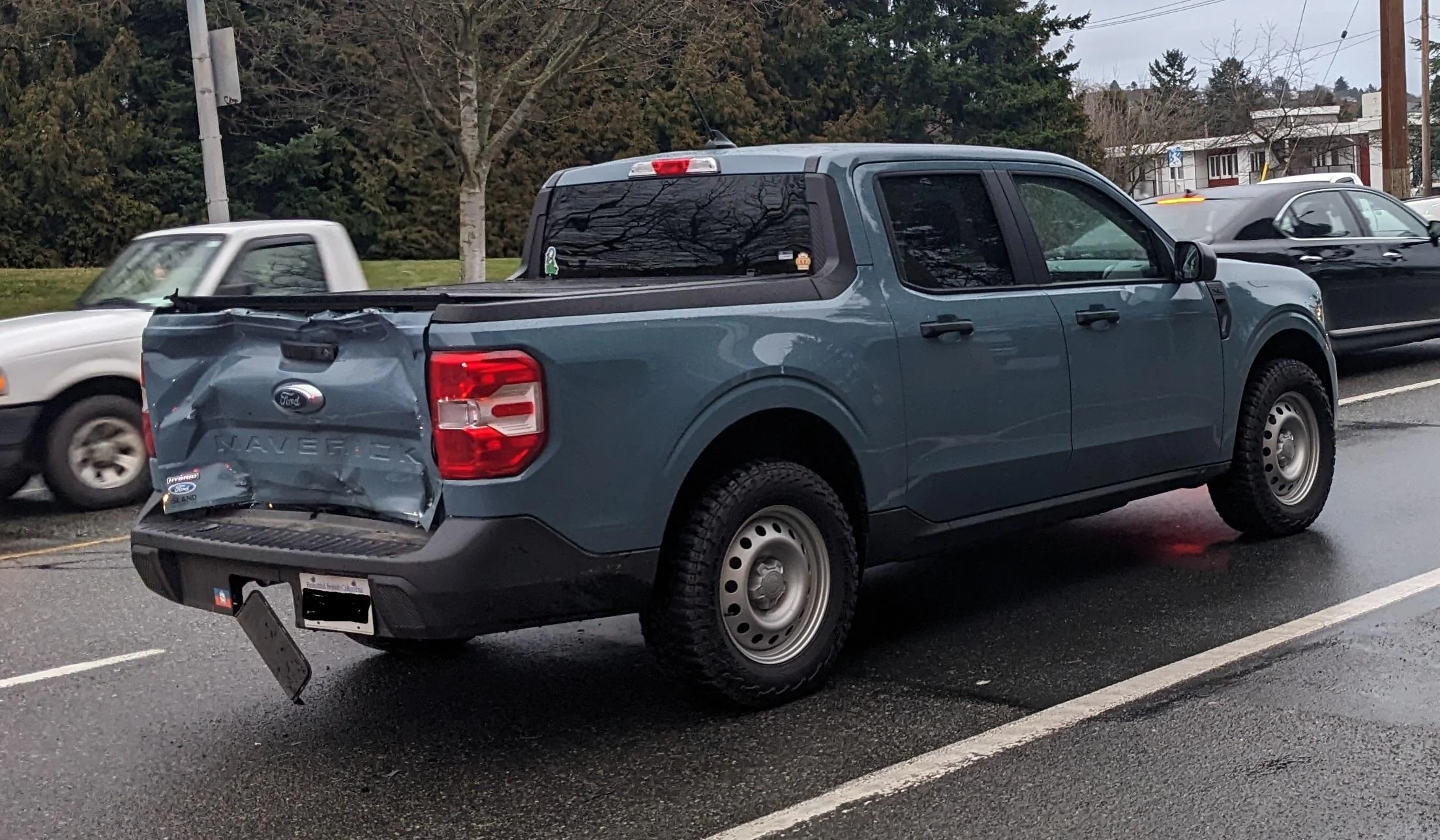 Ford Maverick Mothercuddler! Truck is likely a write-off from being rear-ended PXL_20230118_001143661