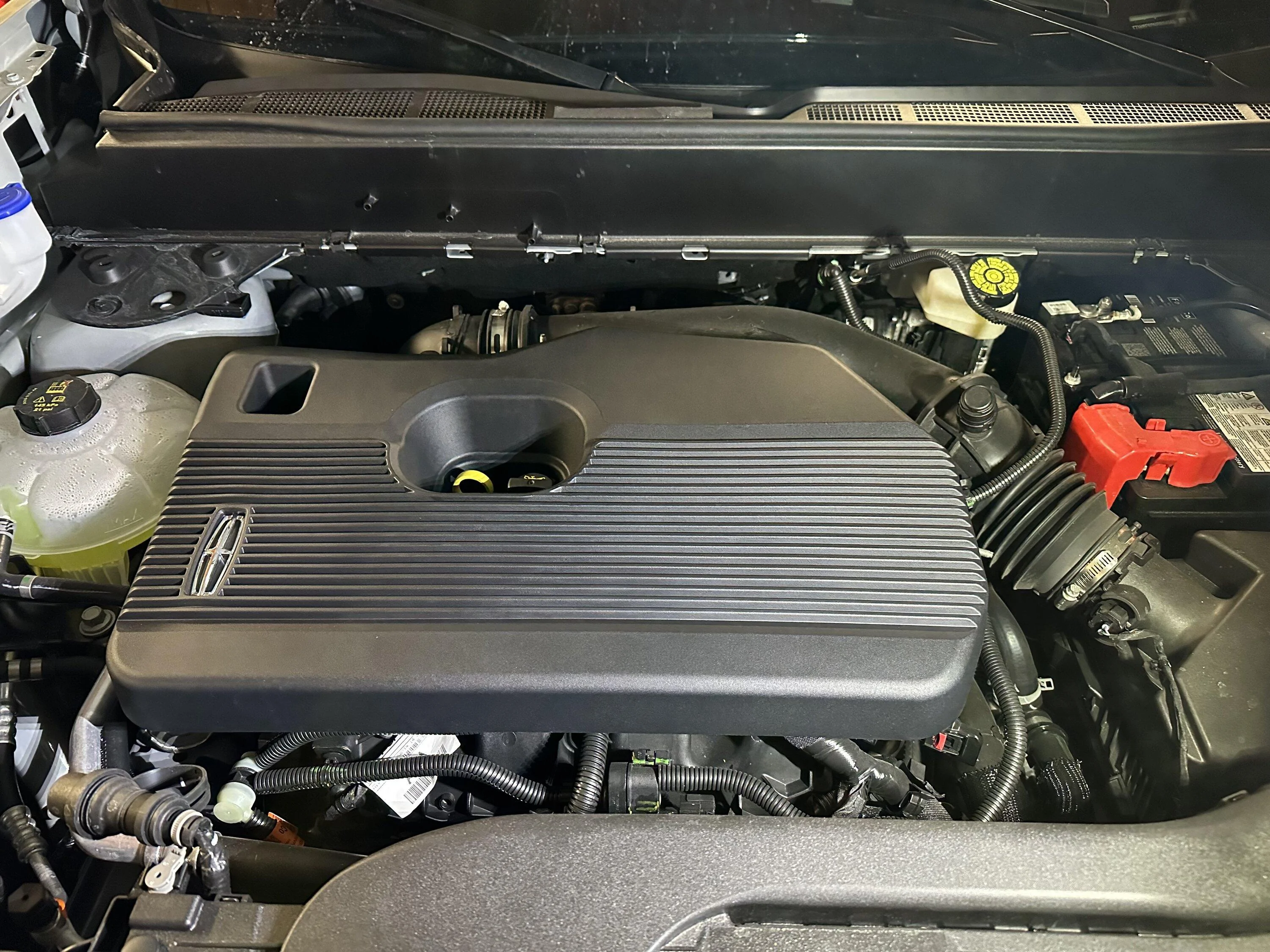 Ford Maverick 2.0L engine cover from Lincoln Nautilius compatible on Maverick Ecoboost? IMG_1875