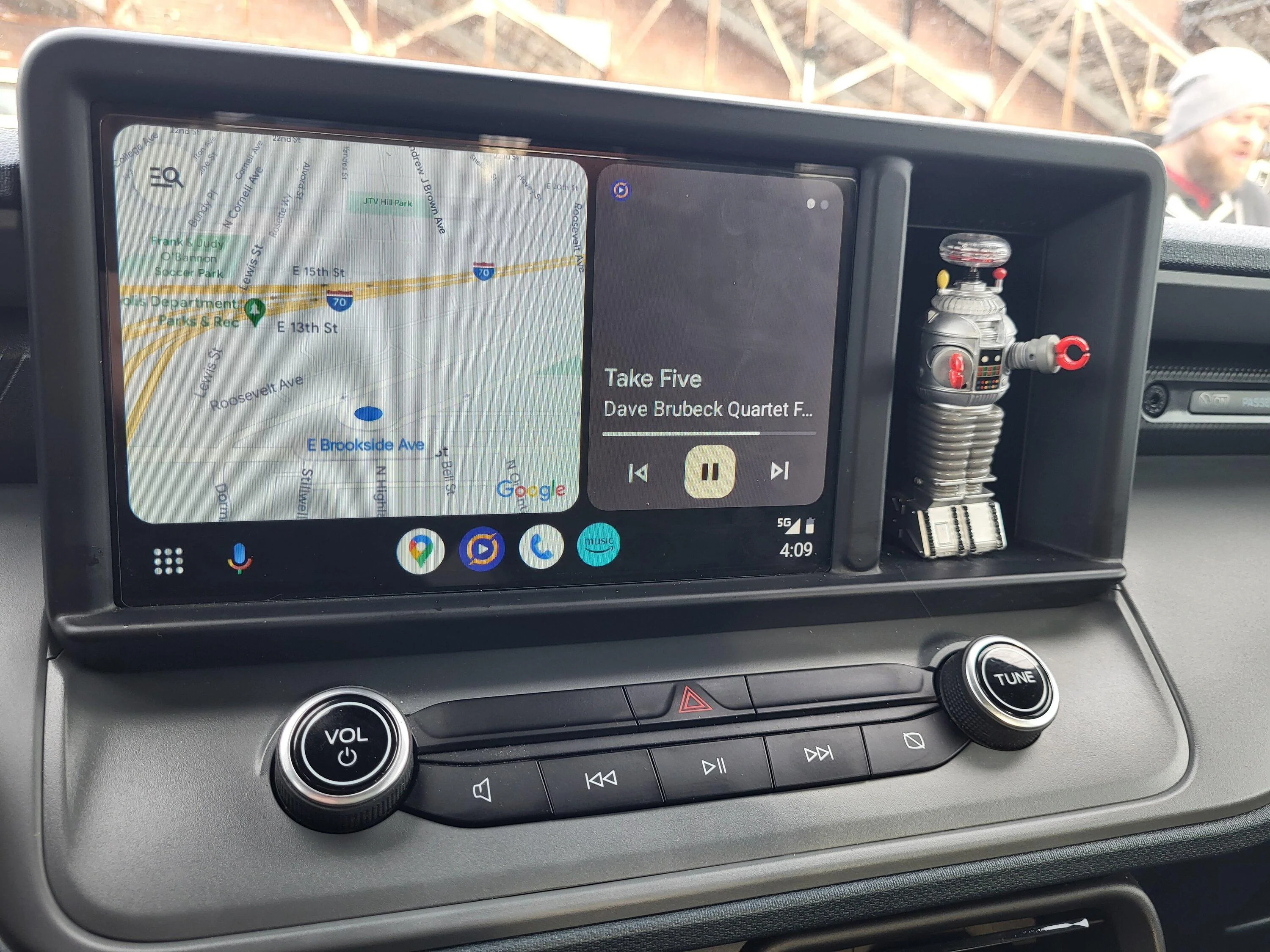 Ford Maverick Android Auto "COOLWALK"  split screen (public stable release) working on my base XL Maverick! 1-20230201_160937