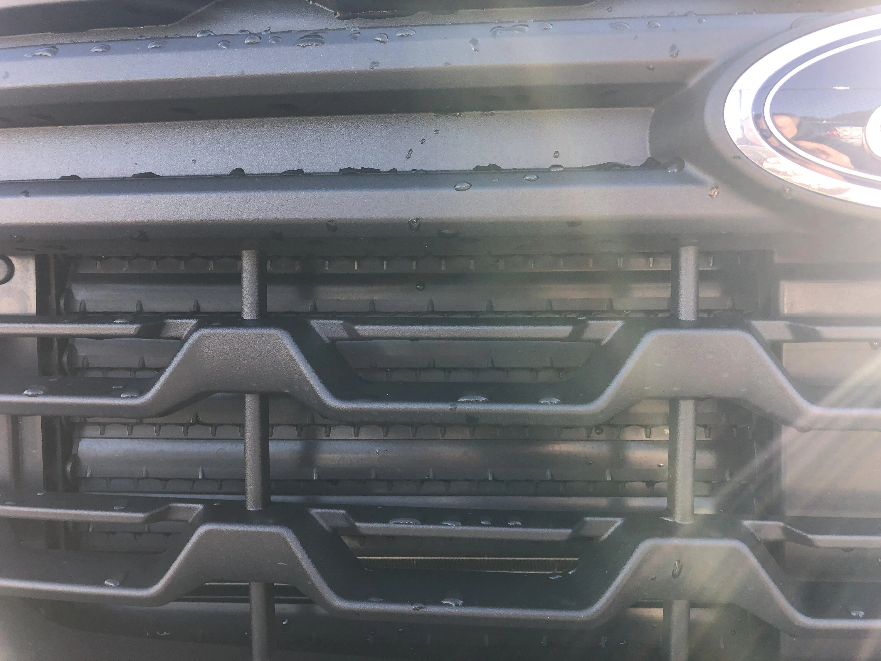 Ford Maverick Function of these shutters on hybrid? 1E2D21A9-5720-41B3-84E9-BB483D5BEAC2
