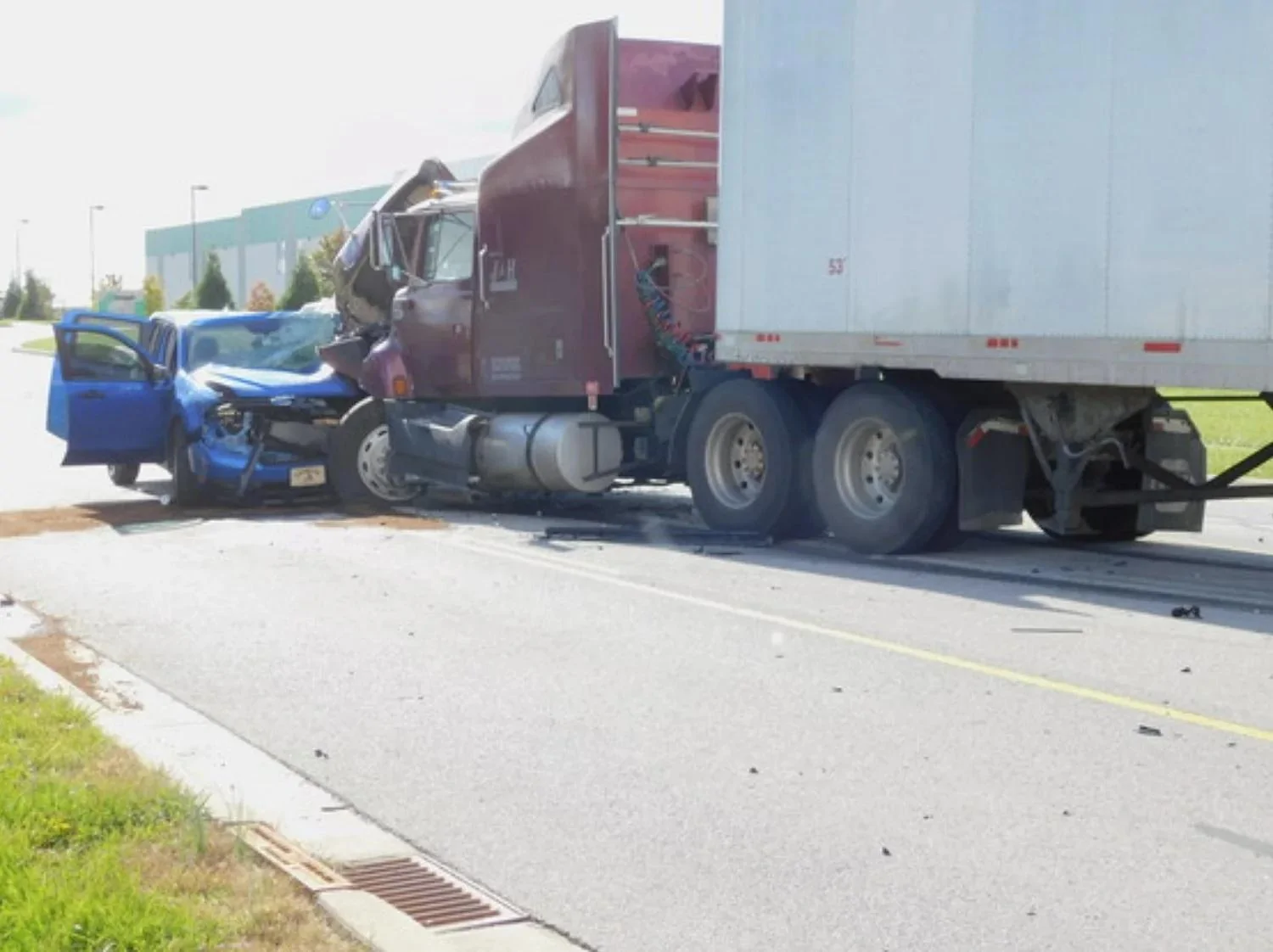 Ford Maverick Worst Maverick Wreck I've Seen Yet.... 2022-Ford-Maverick-XL-Crash-With-Semi-Truck-Exterior-002-Front-Three-Quarters
