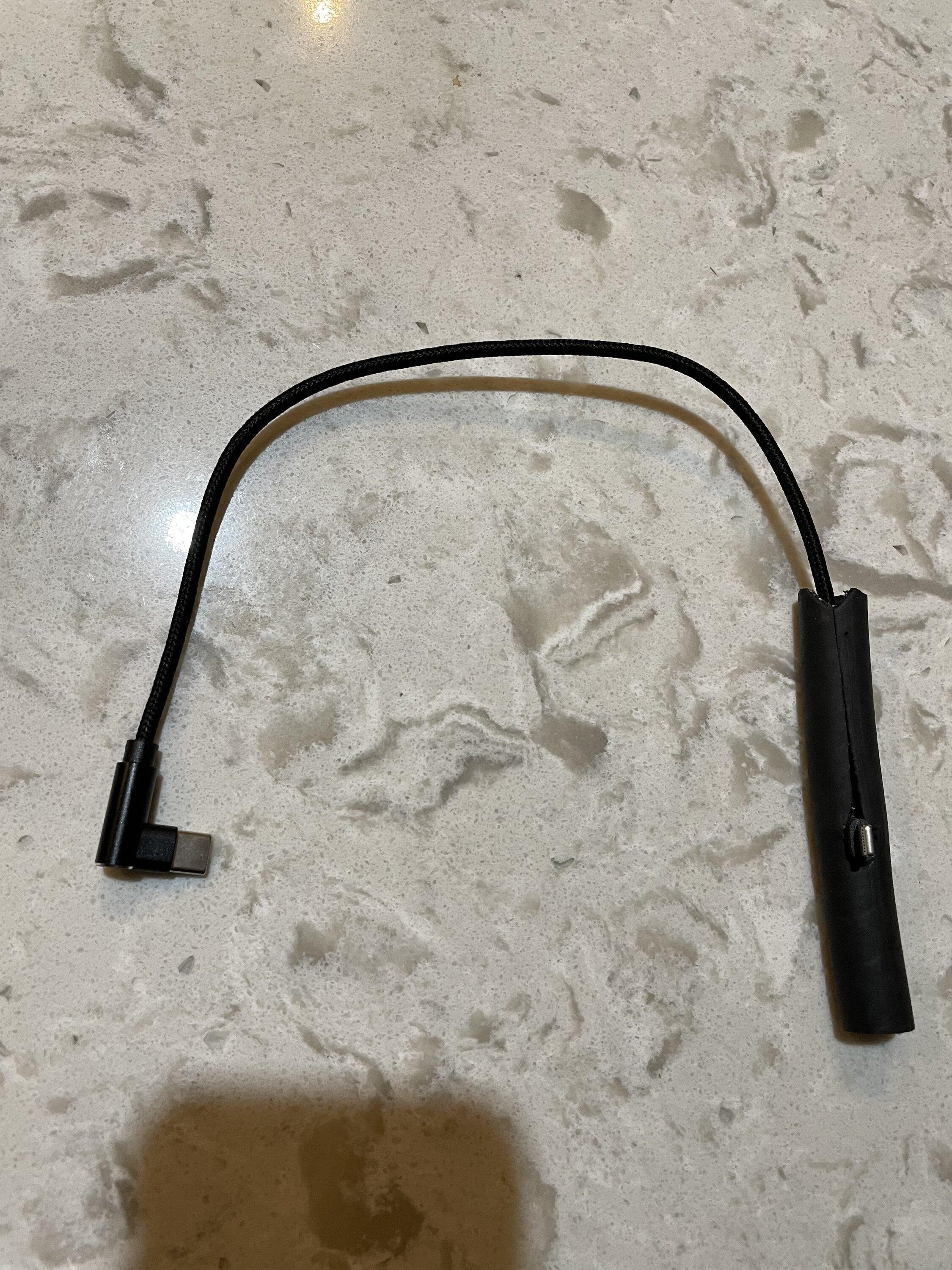 Ford Maverick $4 powered IPhone holder 46A590EF-C4B3-4C89-8EC1-ED58F17DCEE3