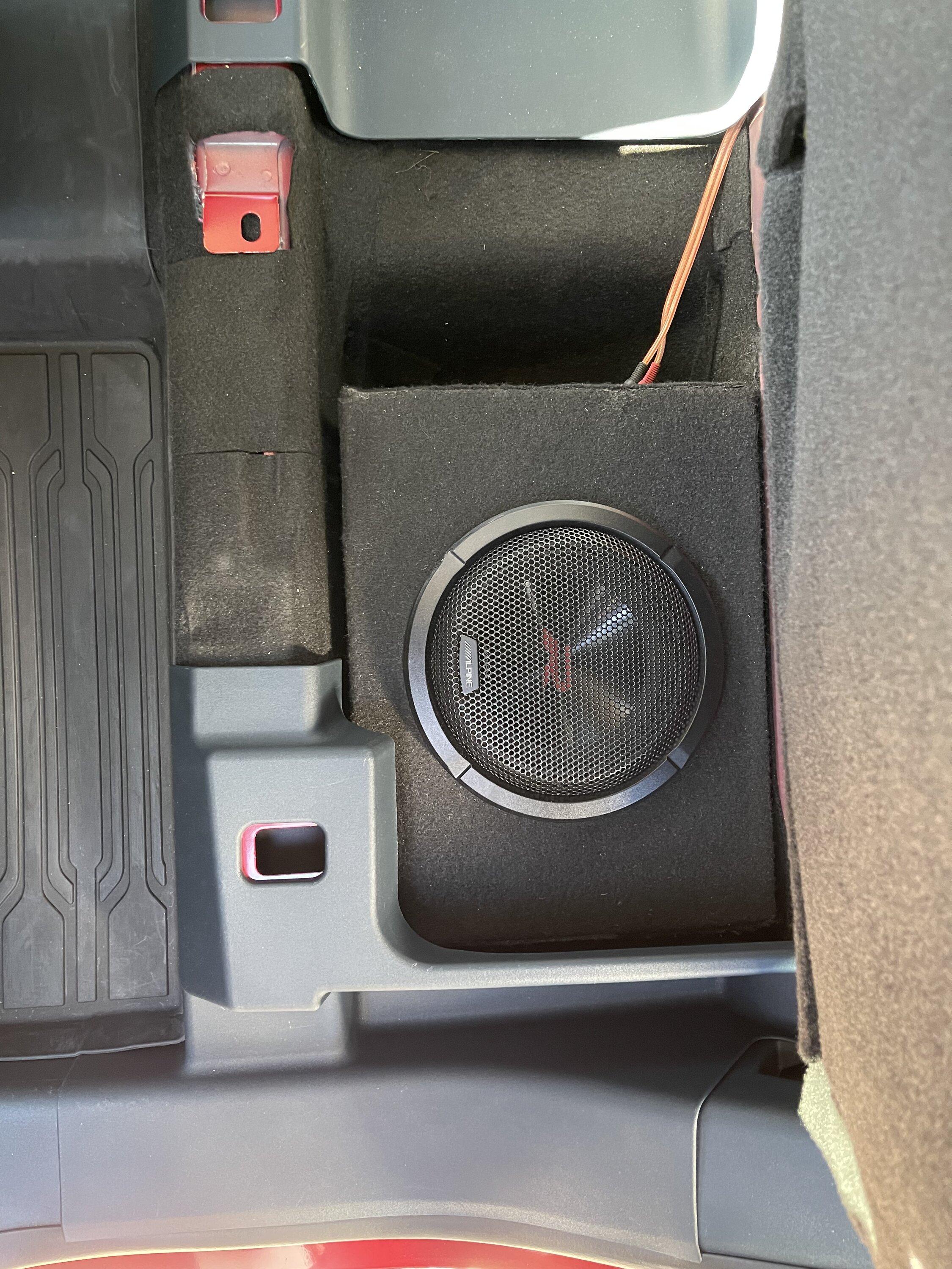 Ford Maverick Adding 8" sub & amp to B&O DBC54893-413D-47AB-9950-C9AD2518F1D3