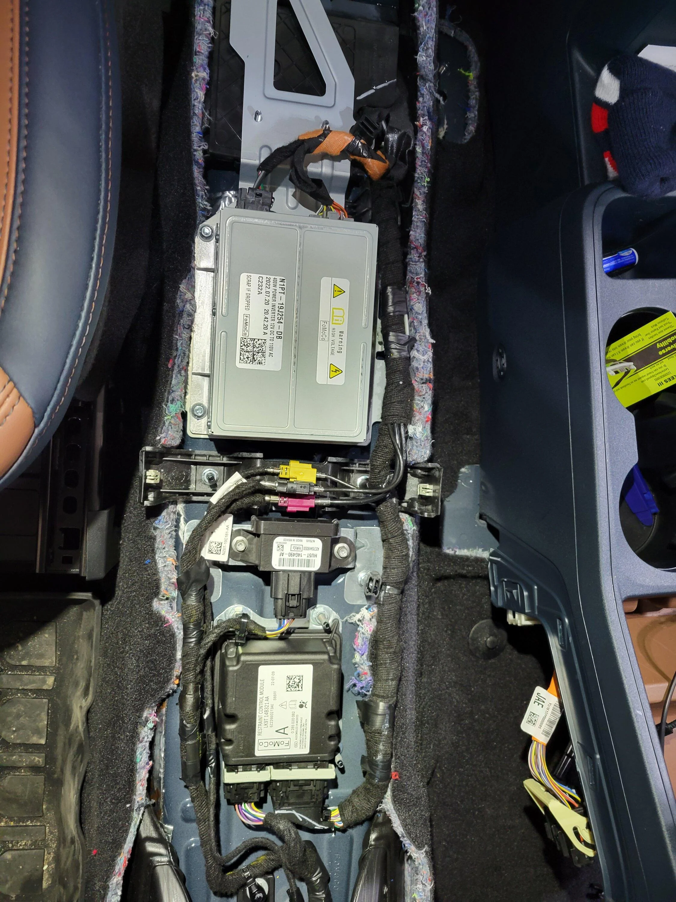 Ford Maverick Upgrading 400W inverter possible? 20230218_130713