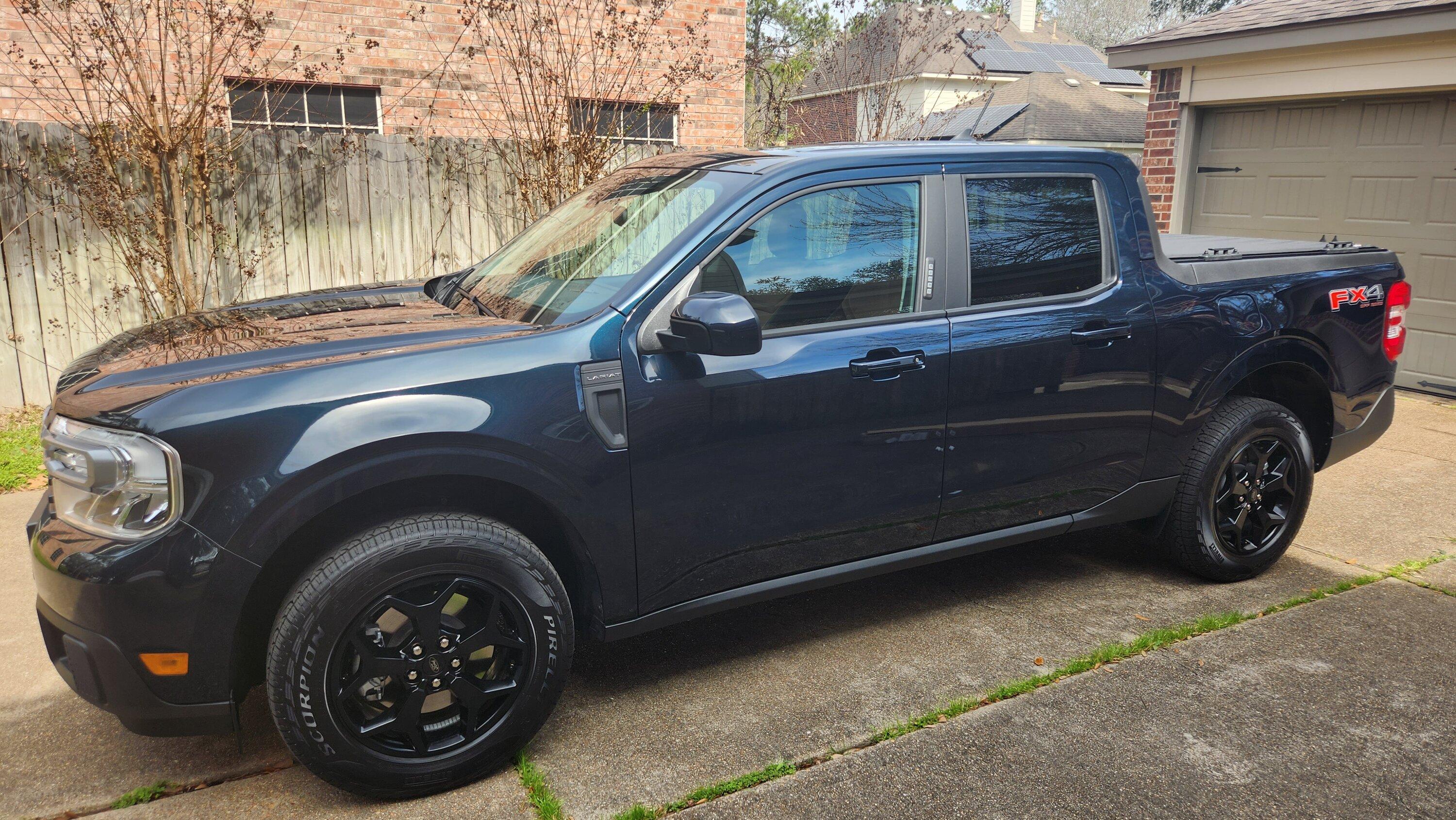 Ford Maverick Weekend mods: Cover, rails, liner, tailgate assist 20230218_130652