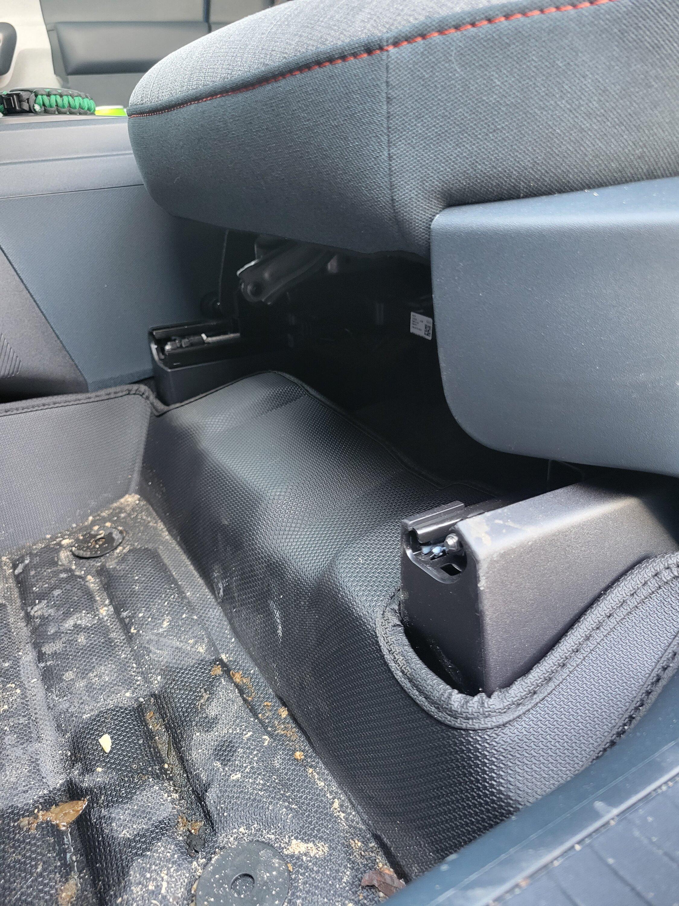 Ford Maverick Which floor mats should I get? 20230218_163540