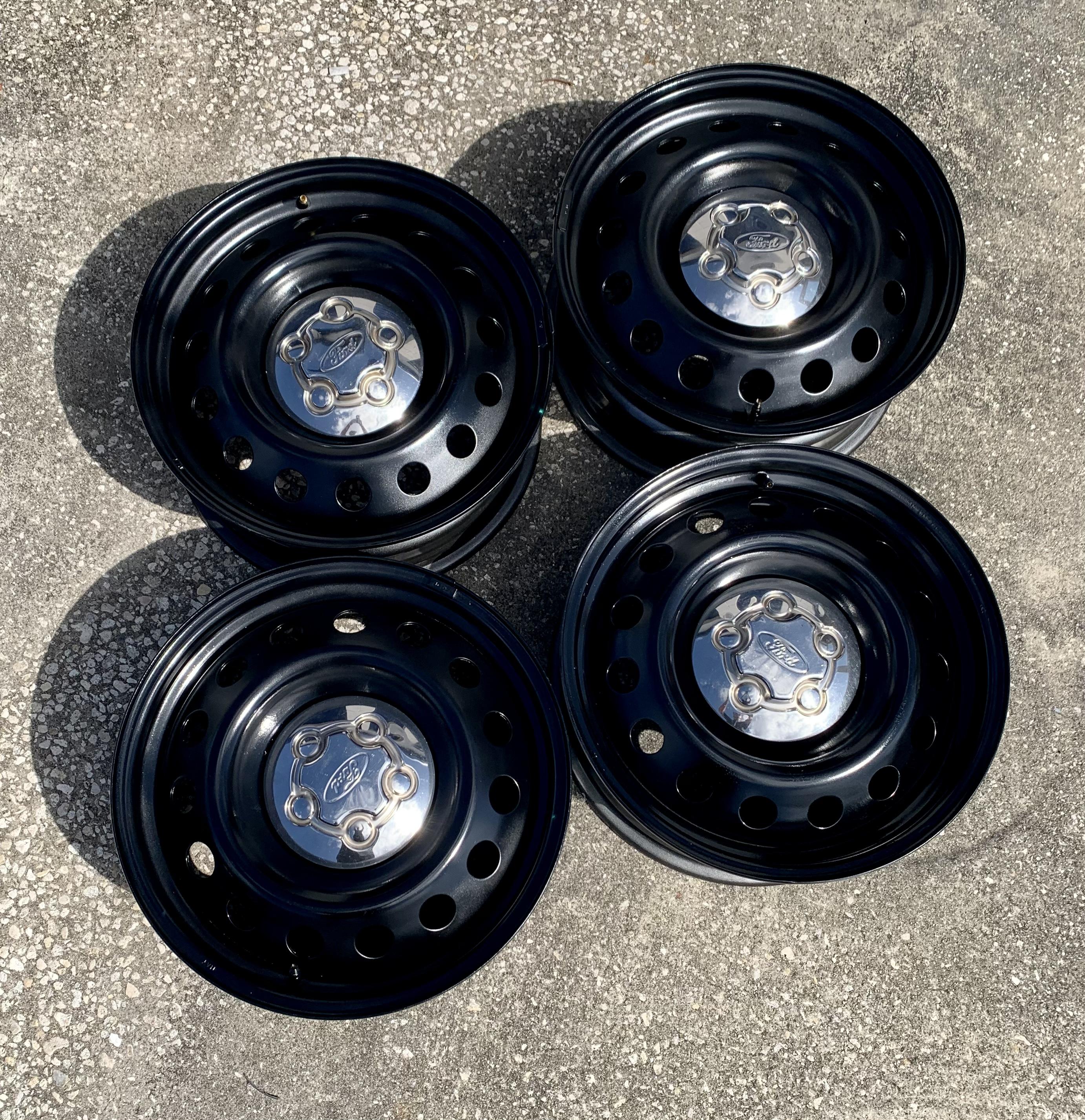 Ford Maverick For Sale Painted Steelies with Interceptor Caps 2C7E39FE-DF7F-4D51-BF03-1E0766B7881C