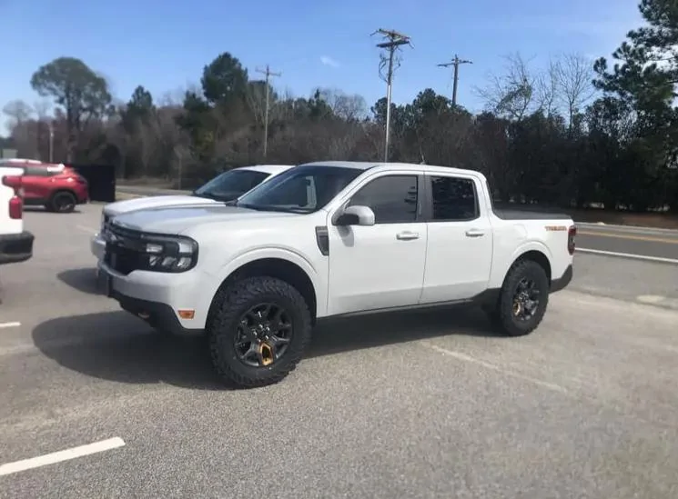 Ford Maverick Avalanche Gray Tremor with 245/70R17 Nitto Nomad Grapplers 1B982E6D-0C17-44AA-A4CA-CFA7C5E4C268