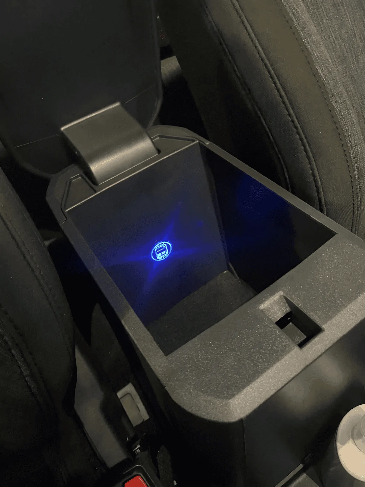 Ford Maverick DIY Center Console USB Power Strip 1677079215925