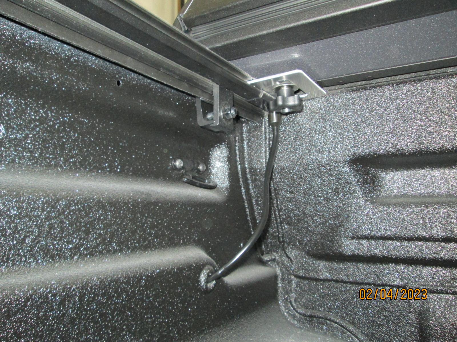 Ford Maverick Where does the water drain  with tonneau cover? IMG_0993.JPG