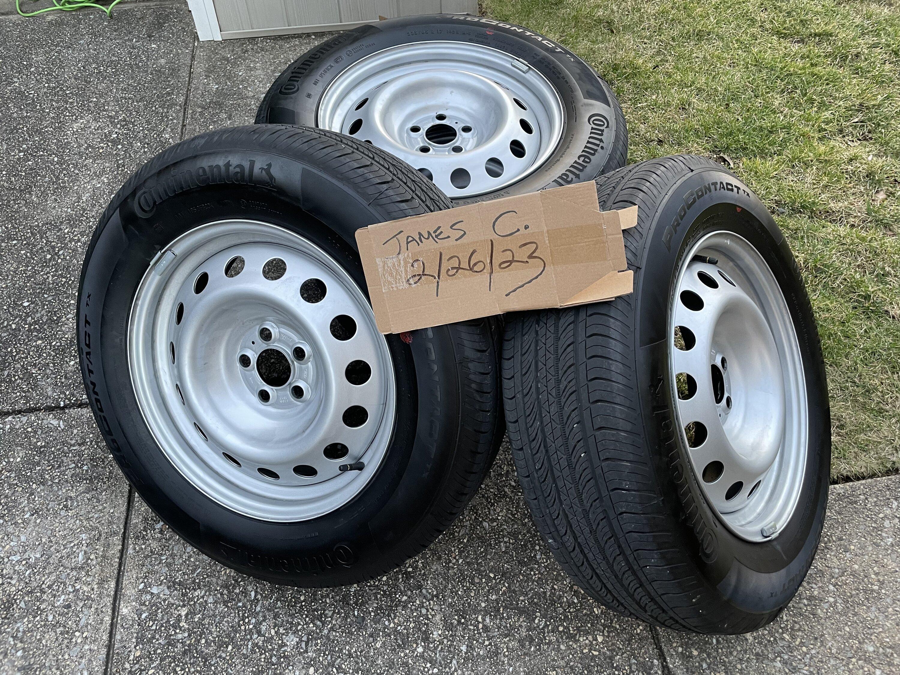 Ford Maverick Long Island- 4 steelies/ tires with TPMS 7FE6D6AB-A6F6-4DC6-8545-F54D5EA92731