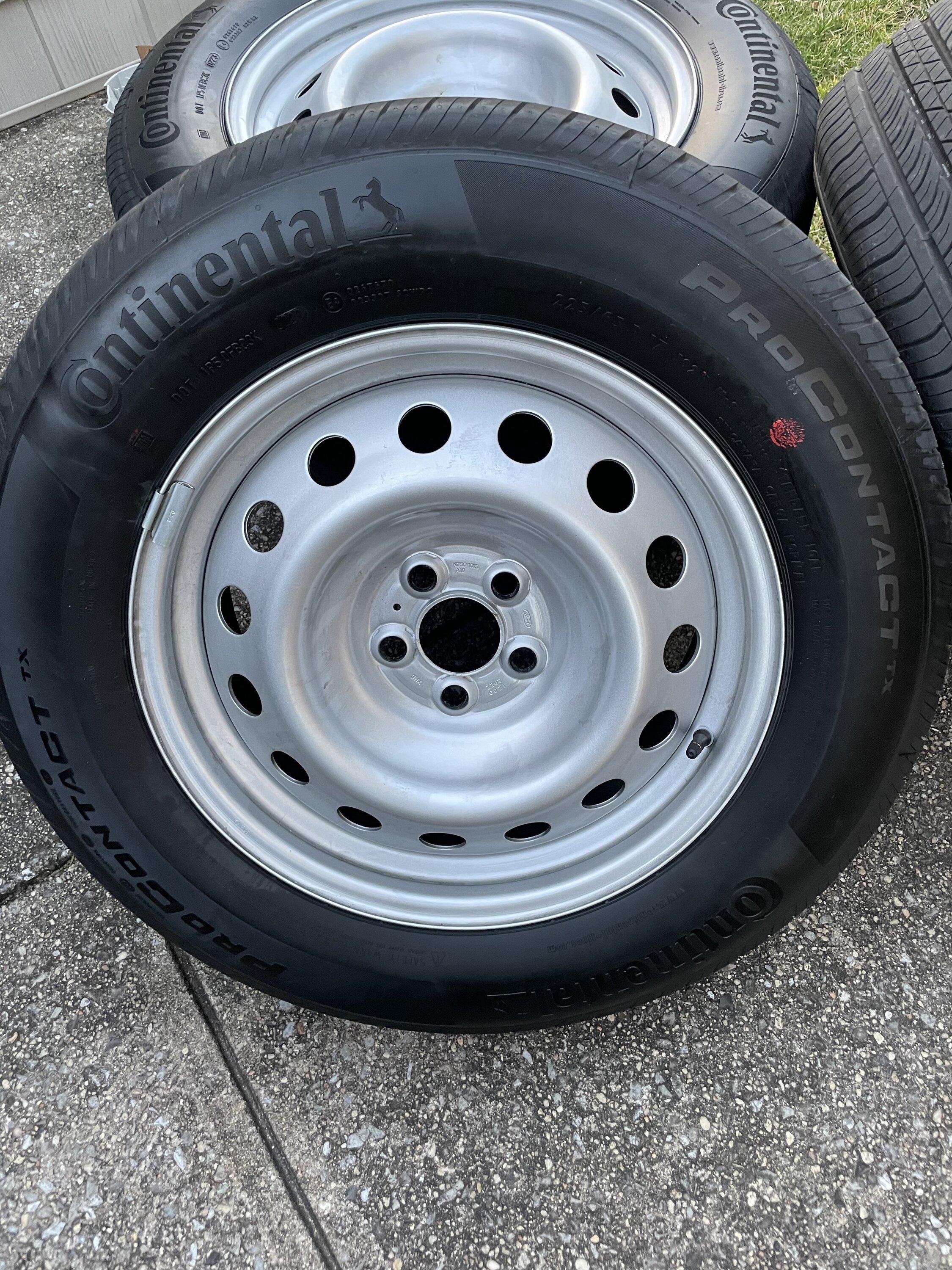 Ford Maverick Long Island- 4 steelies/ tires with TPMS F29A3693-079F-43F6-8876-8785F85A0DA4