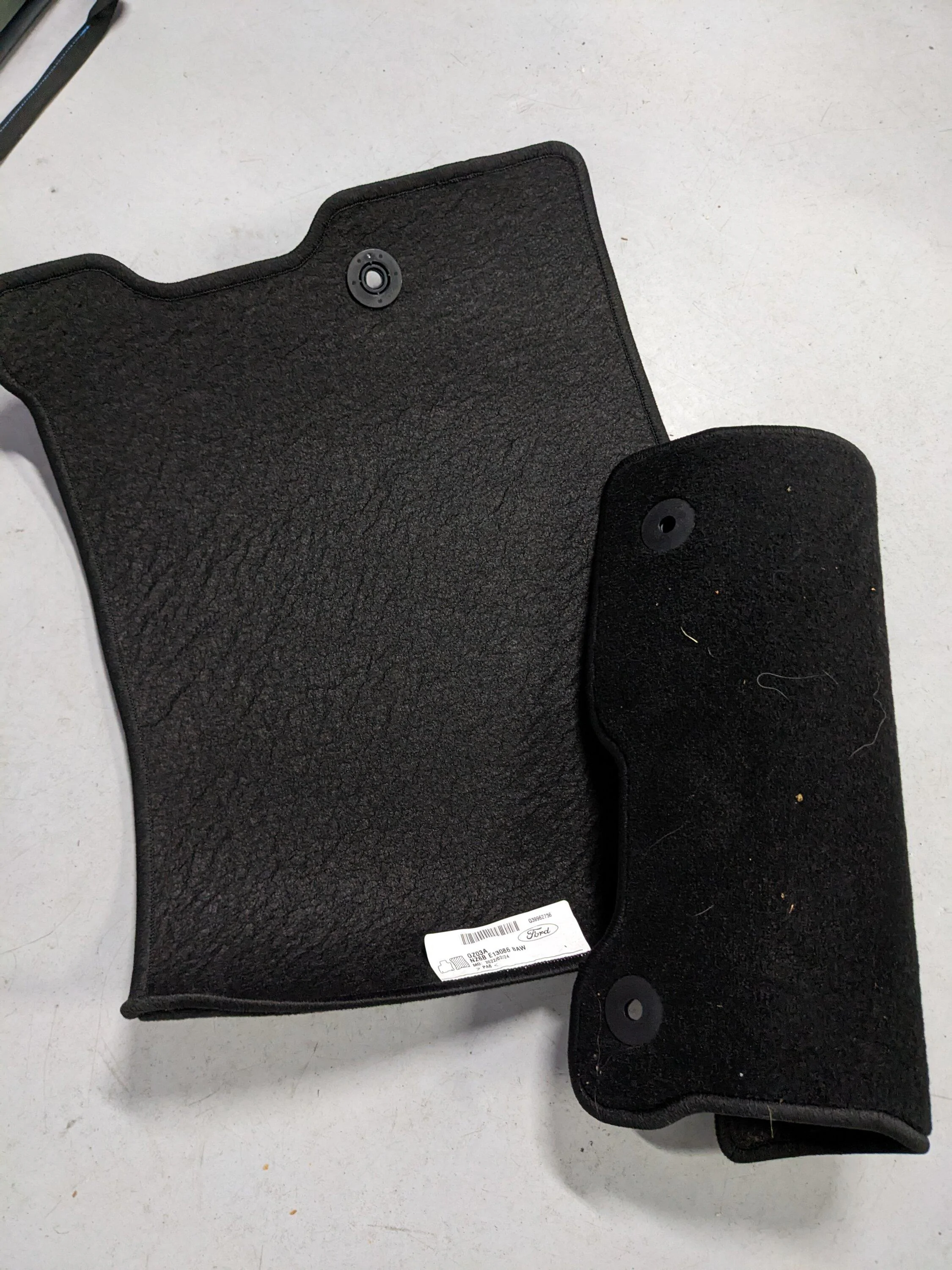 Ford Maverick Inland Empire- free OEM carpet floor mats PXL_20230227_050419185