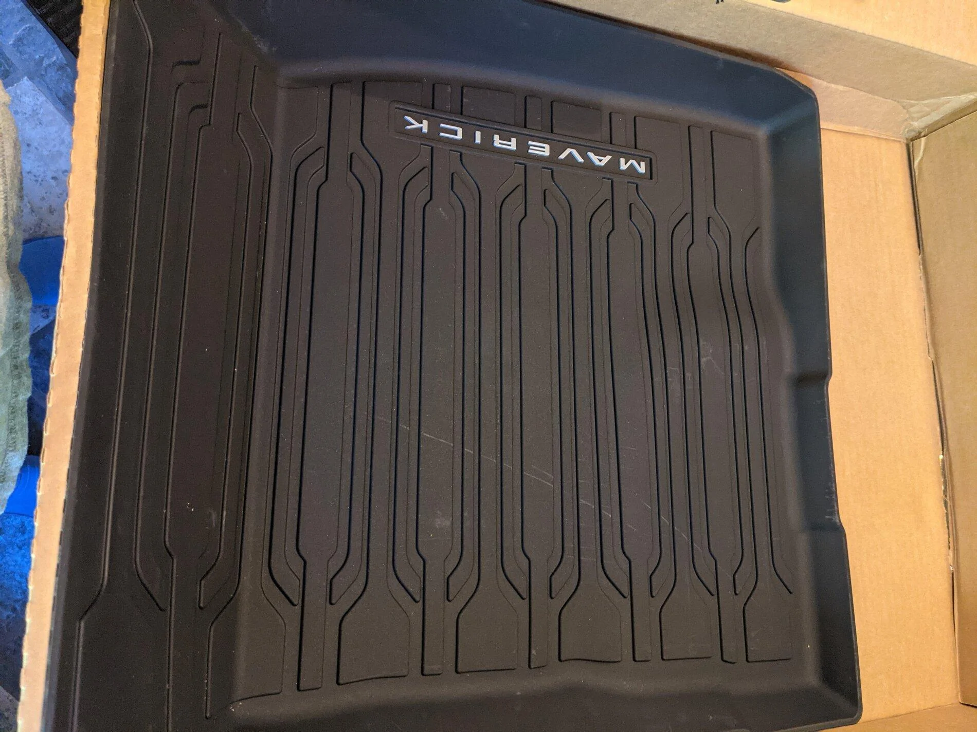 Ford Maverick My Maverick Tailgate Letters, Tailgate Assist, All-Weather Mats have arrived PXL_20210929_213201558