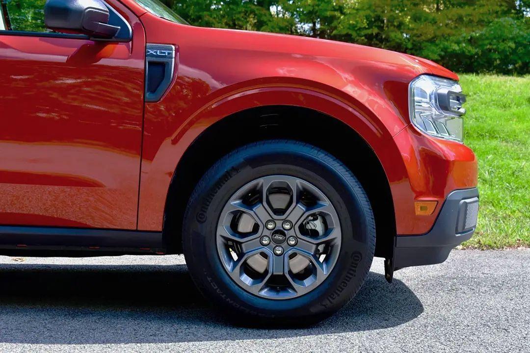Ford Maverick HOT PEPPER RED Maverick Photos Thread Hot Pepper Red Ford Maverick XLT3
