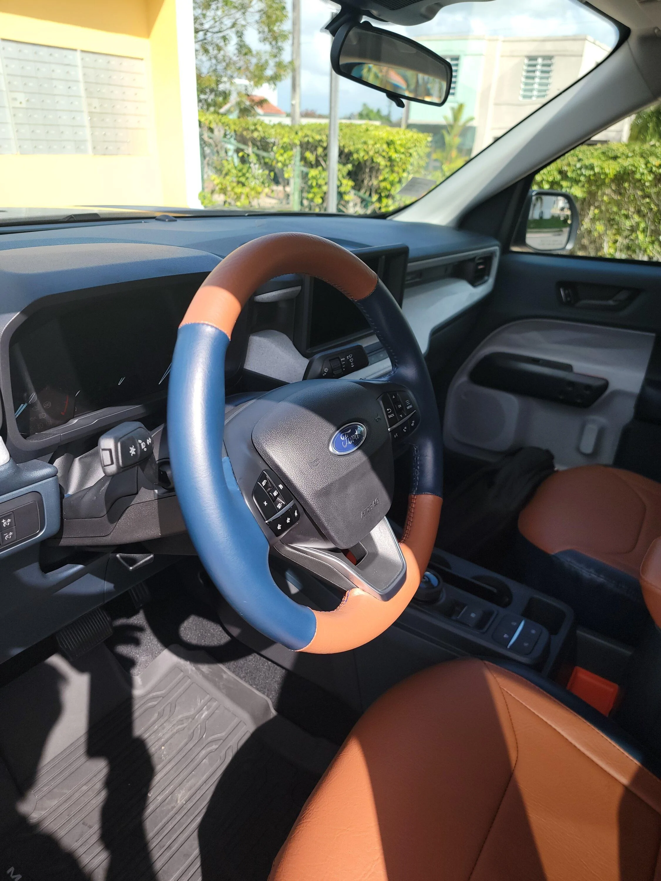 Ford Maverick Similar Interior to Lariat Trim? 20230217_145404