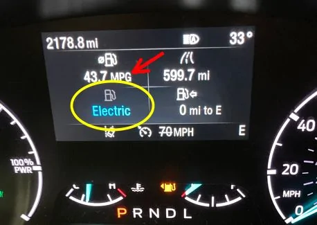 Ford Maverick EV coach display vs. Fuel economy display. Which do you prefer? t1