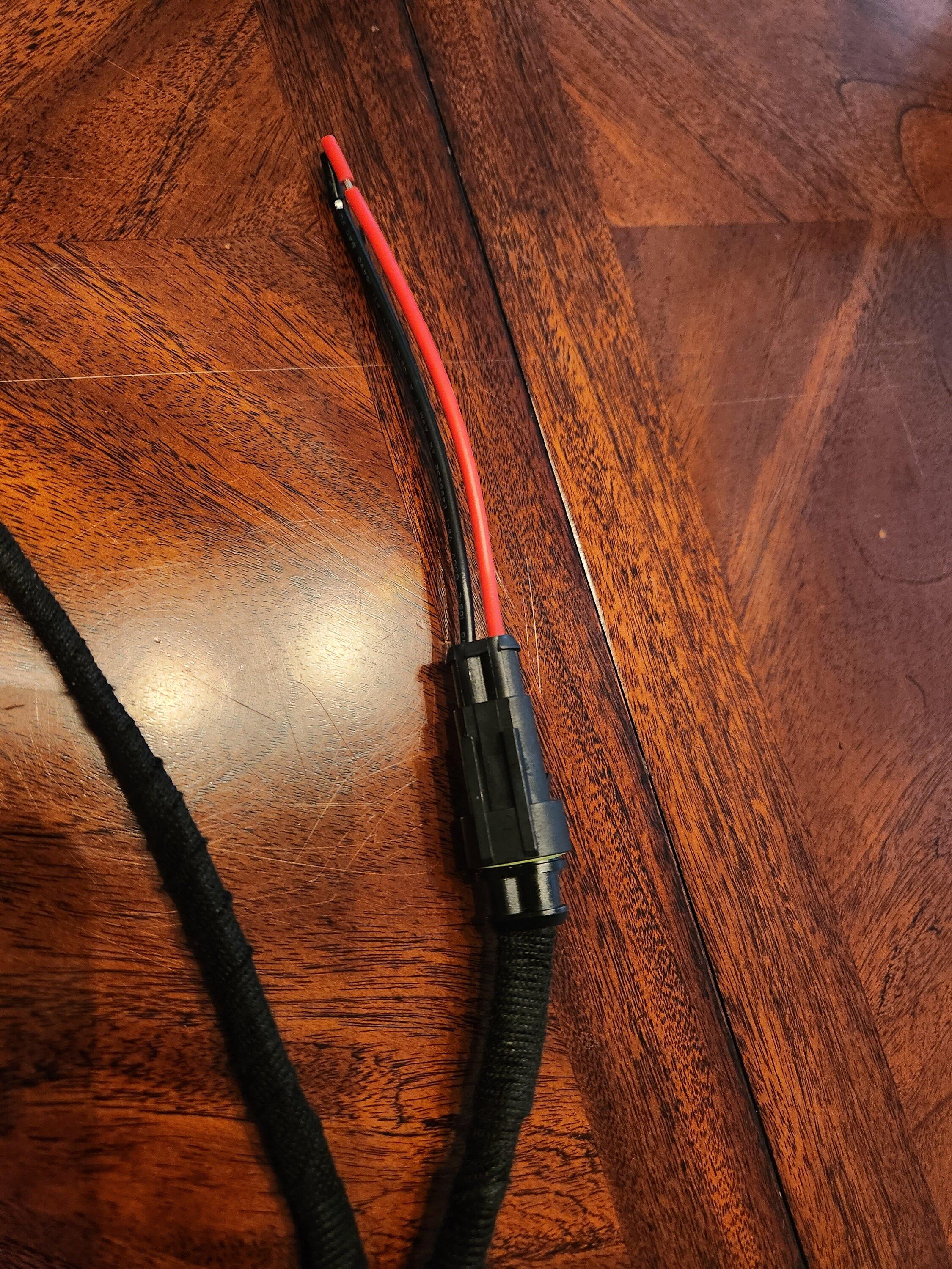 Ford Maverick Anyone tapped factory bed light to power aftermarket under-rail LEDs? 20230227_110732