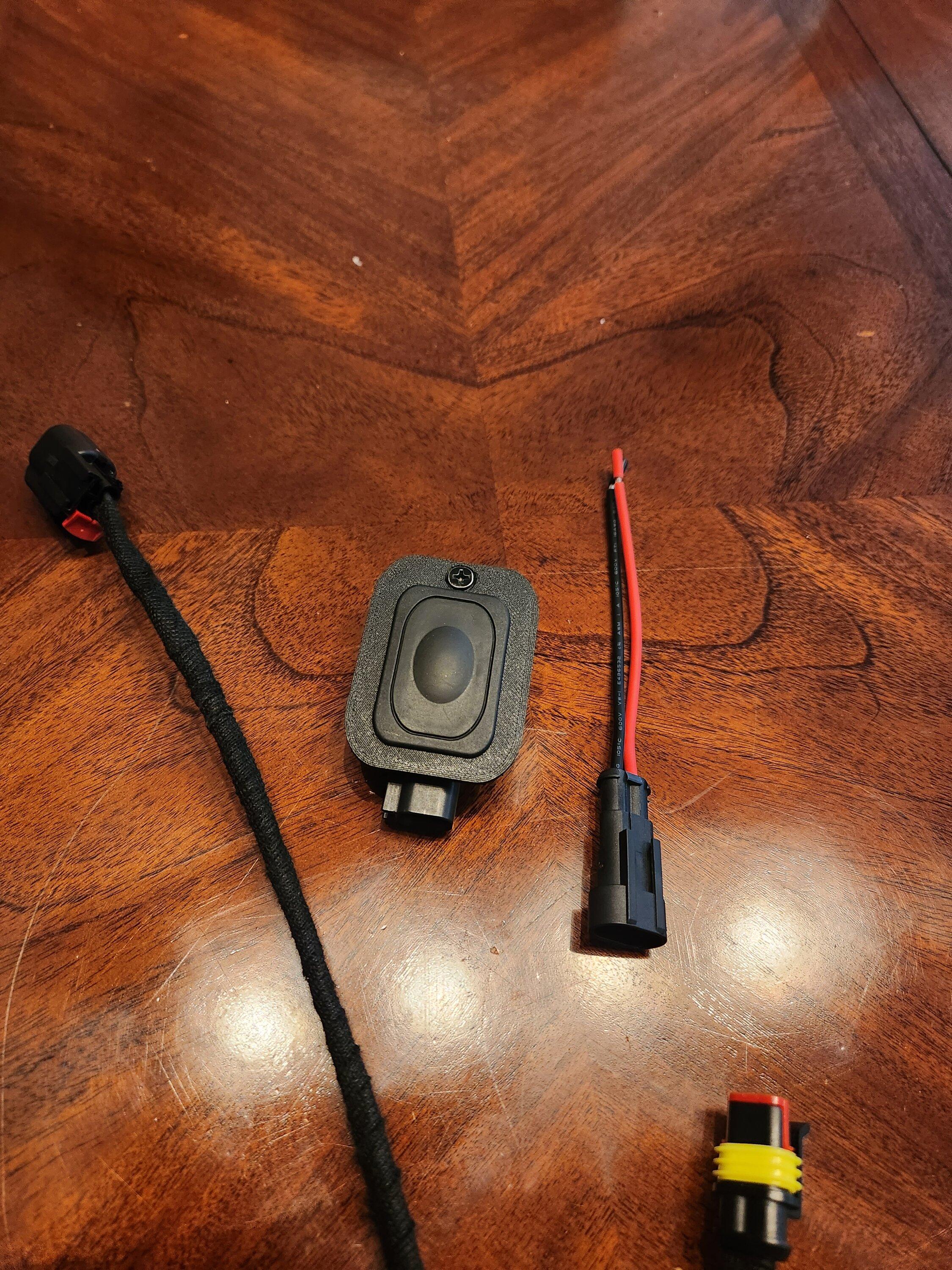 Ford Maverick Anyone tapped factory bed light to power aftermarket under-rail LEDs? 20230227_110803