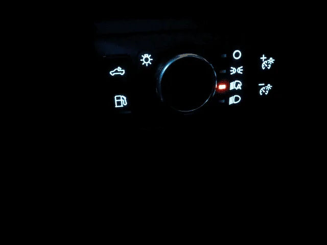 Ford Maverick Help needed - Lariat door handle ambient light IMG_3012