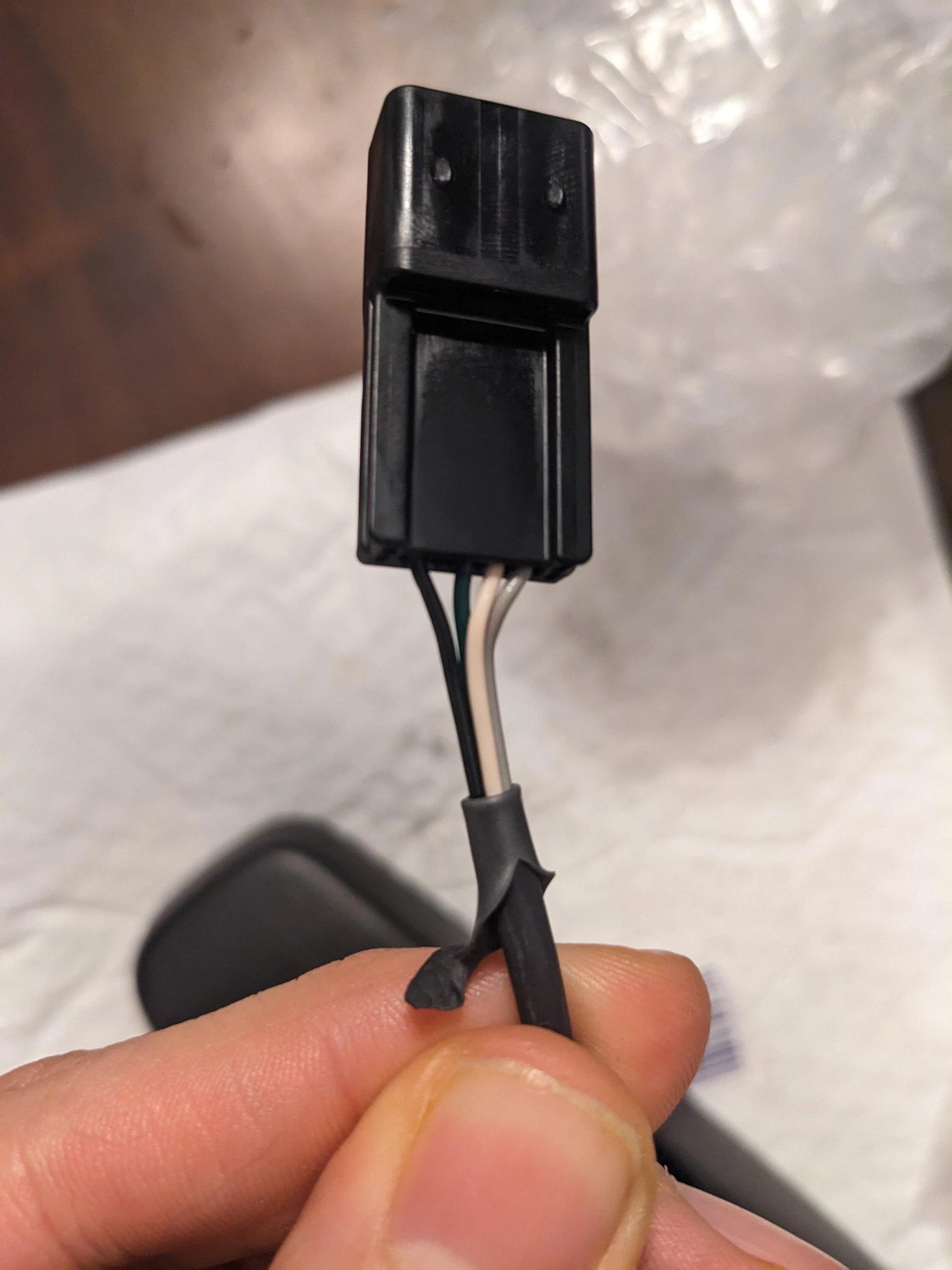 Ford Maverick Cheap auto-dimming, homelink mirror PXL_20230303_230545839