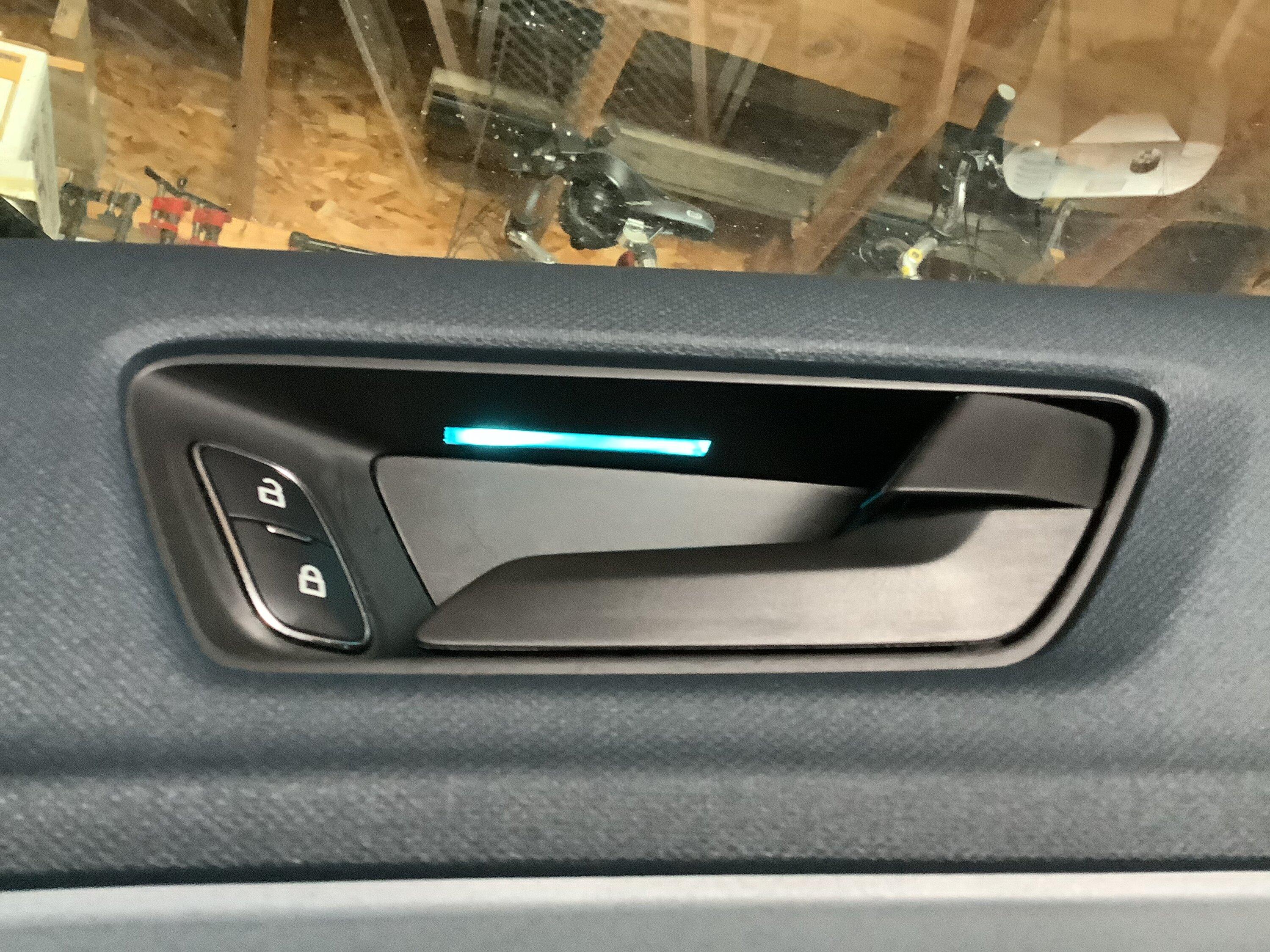 Ford Maverick Help needed - Lariat door handle ambient light 10631395-D3A2-43C8-9478-40917277AA64