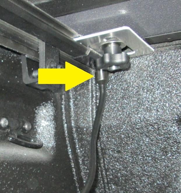 Ford Maverick BakFlip MX4 Came With Wrong Drain Tubes IMG_0993 (2).JPG