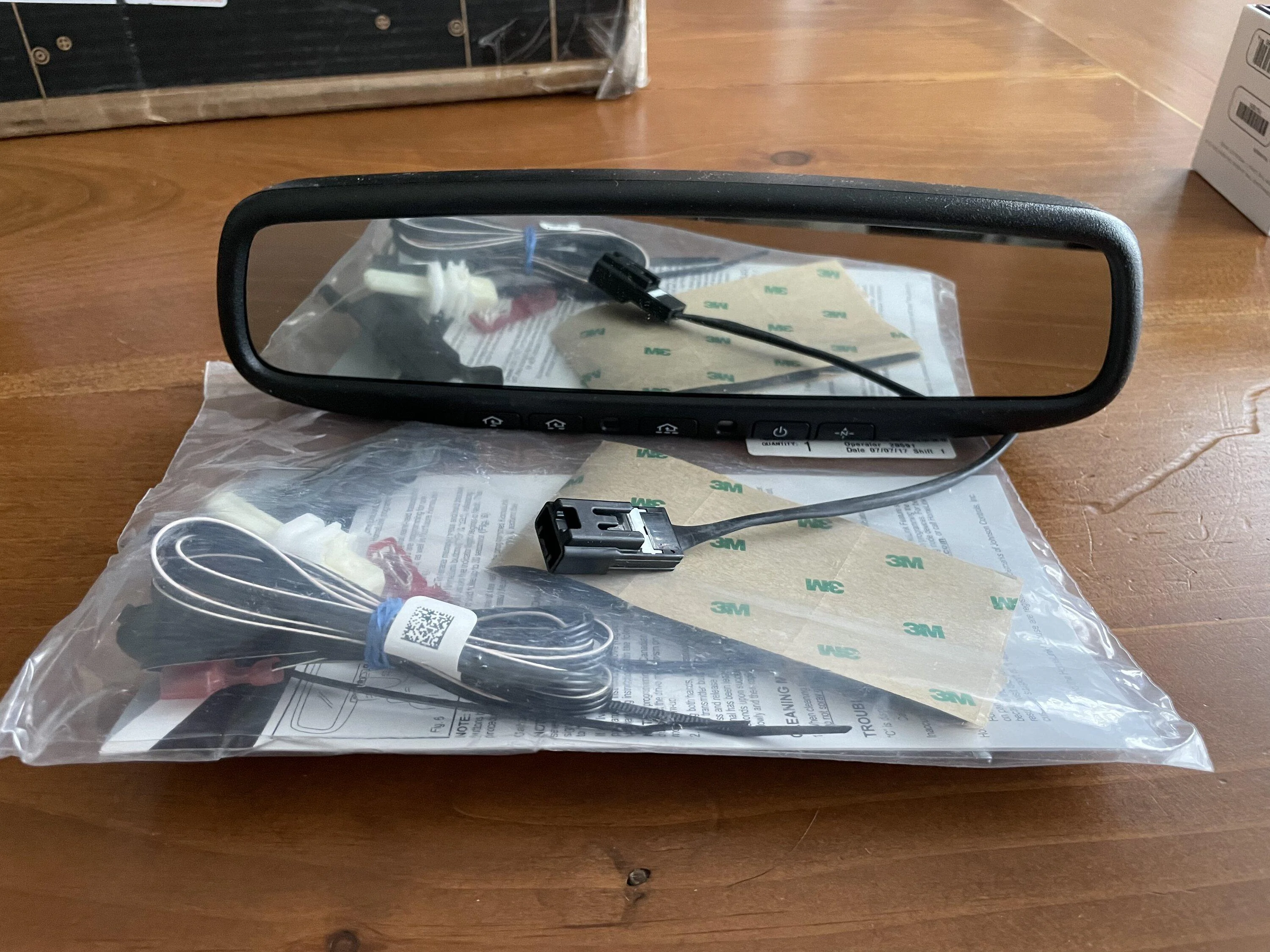 Ford Maverick Auto-Dimming Mirror installed C1A480B0-4B2C-464A-945D-9215B27DEE2A
